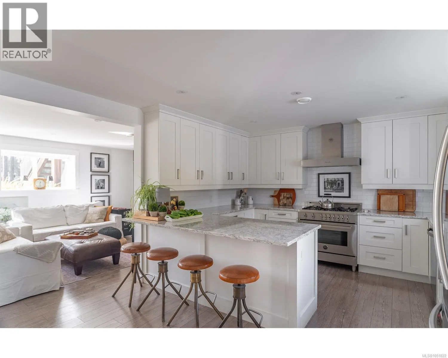 1045 RAVENSBOURNE Lane