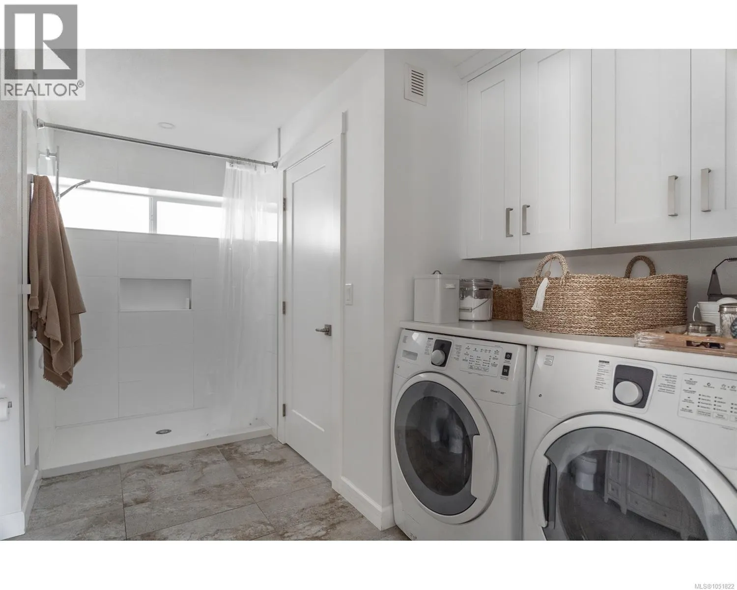 1045 RAVENSBOURNE Lane