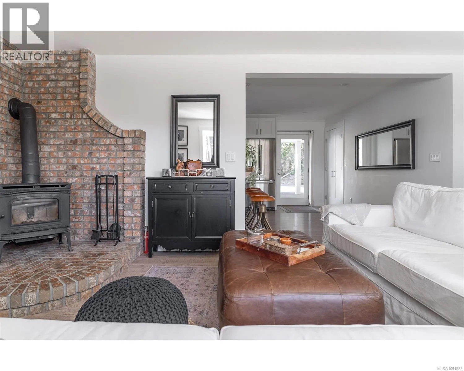 1045 RAVENSBOURNE Lane