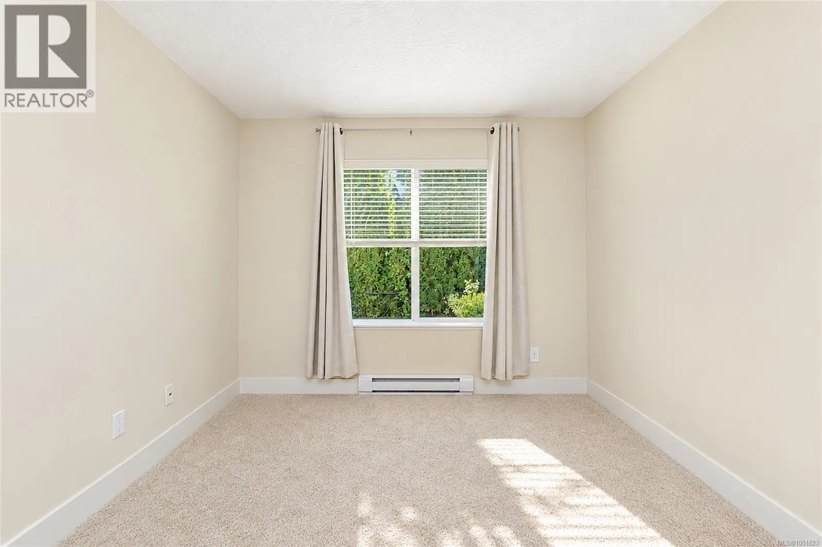 2105 Greenhill Rise