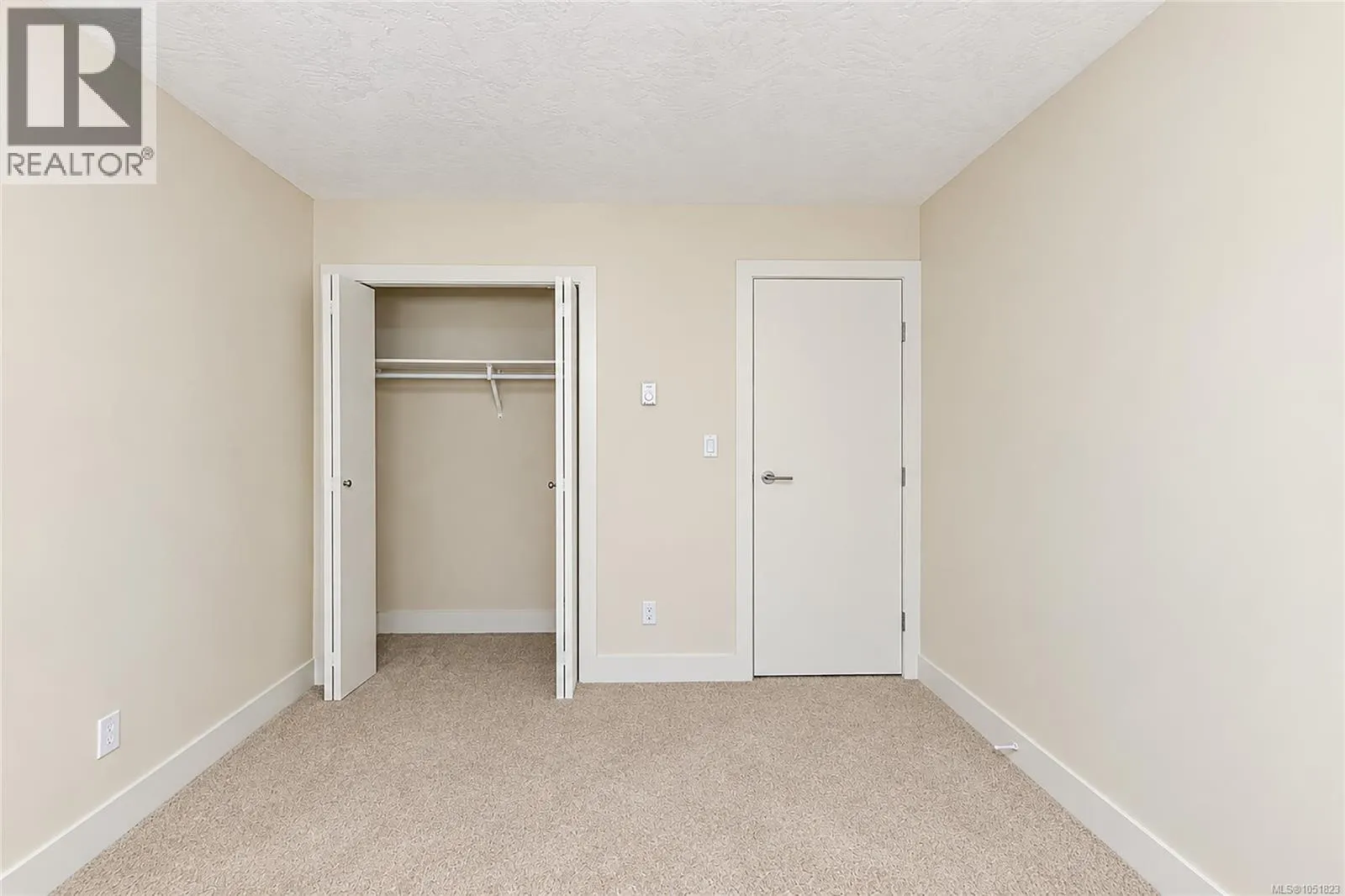 2105 Greenhill Rise