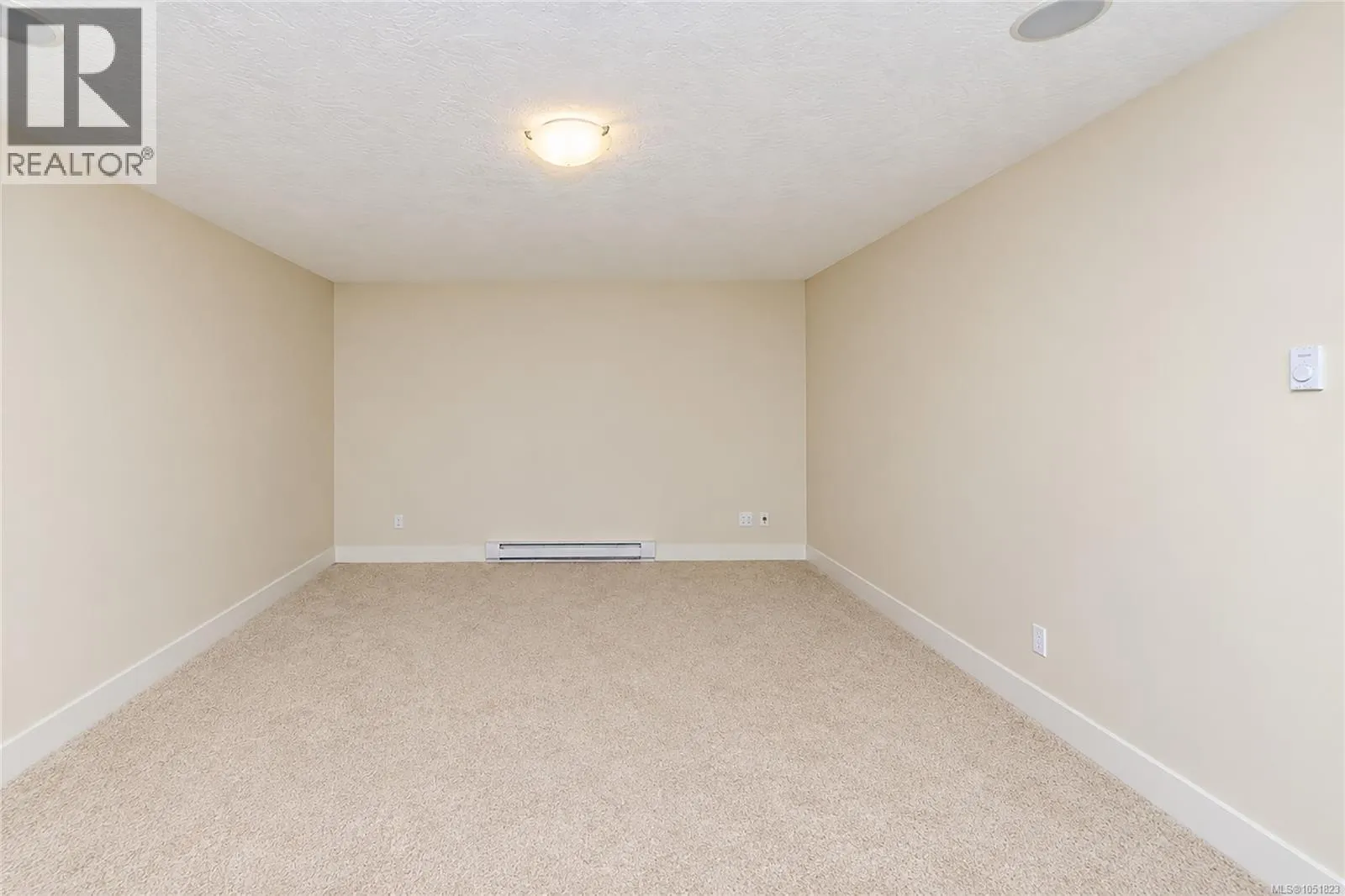 2105 Greenhill Rise