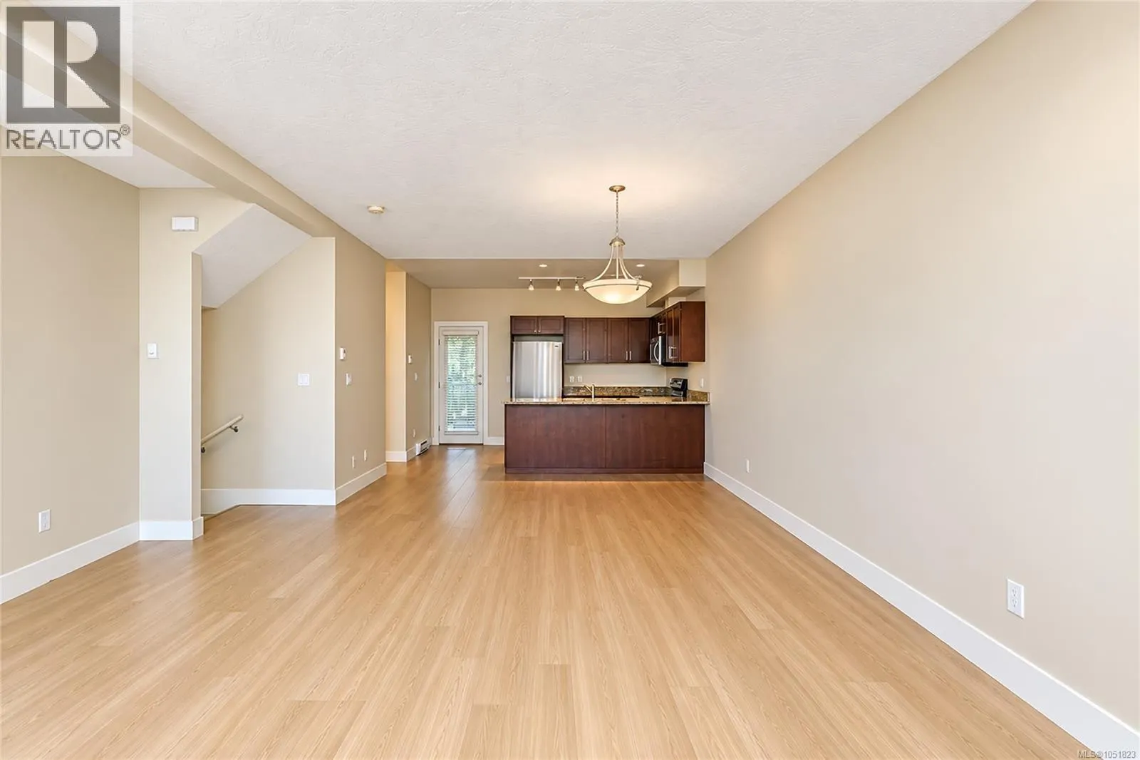 2105 Greenhill Rise
