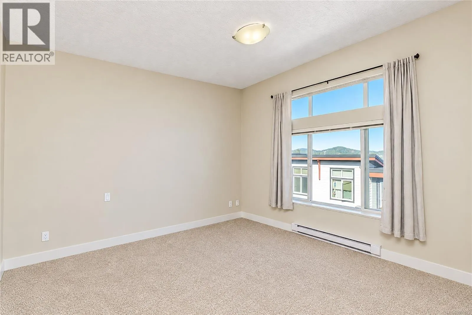 2105 Greenhill Rise