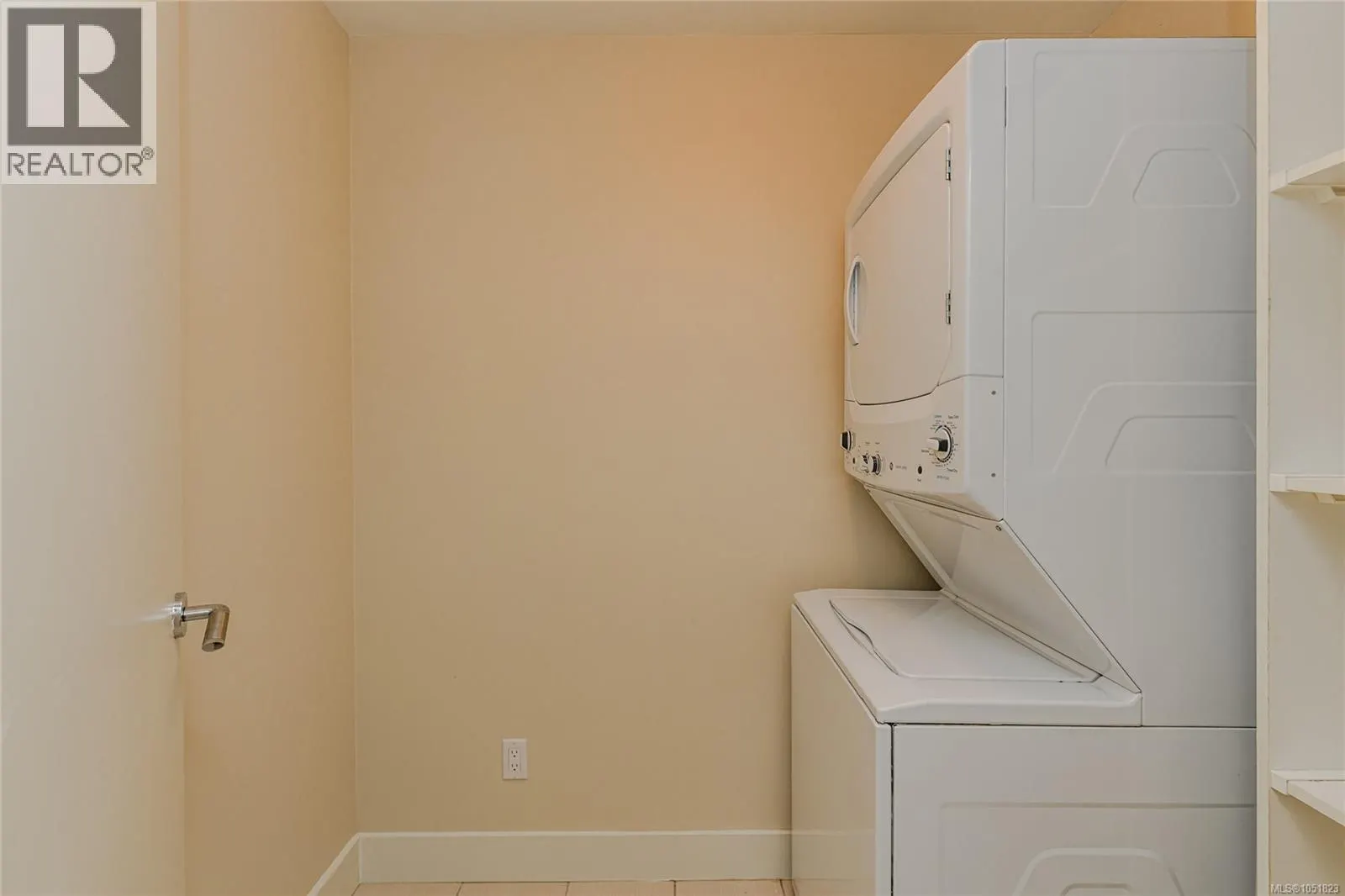 2105 Greenhill Rise