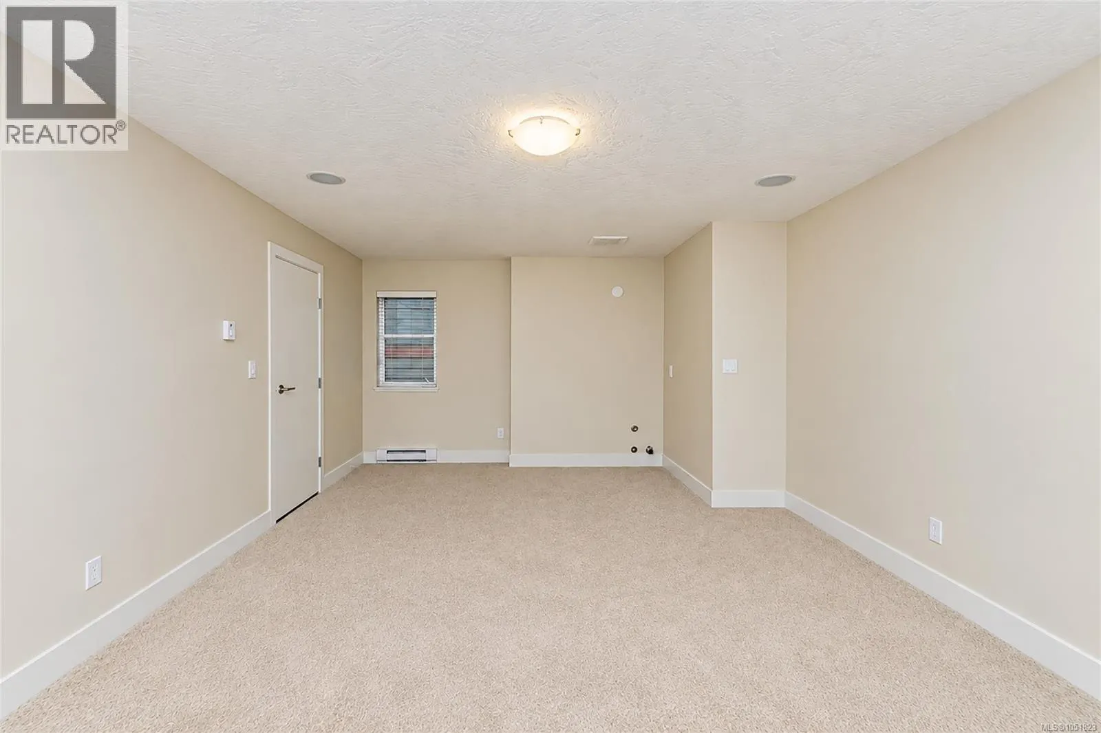 2105 Greenhill Rise