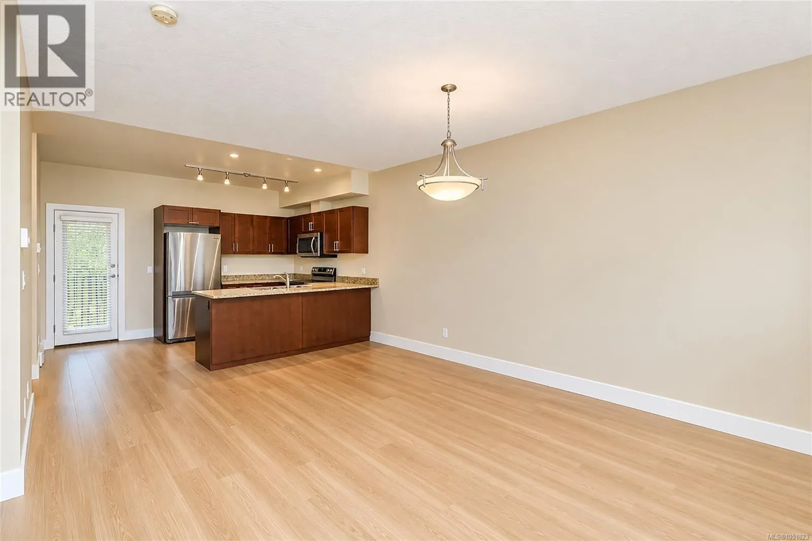2105 Greenhill Rise