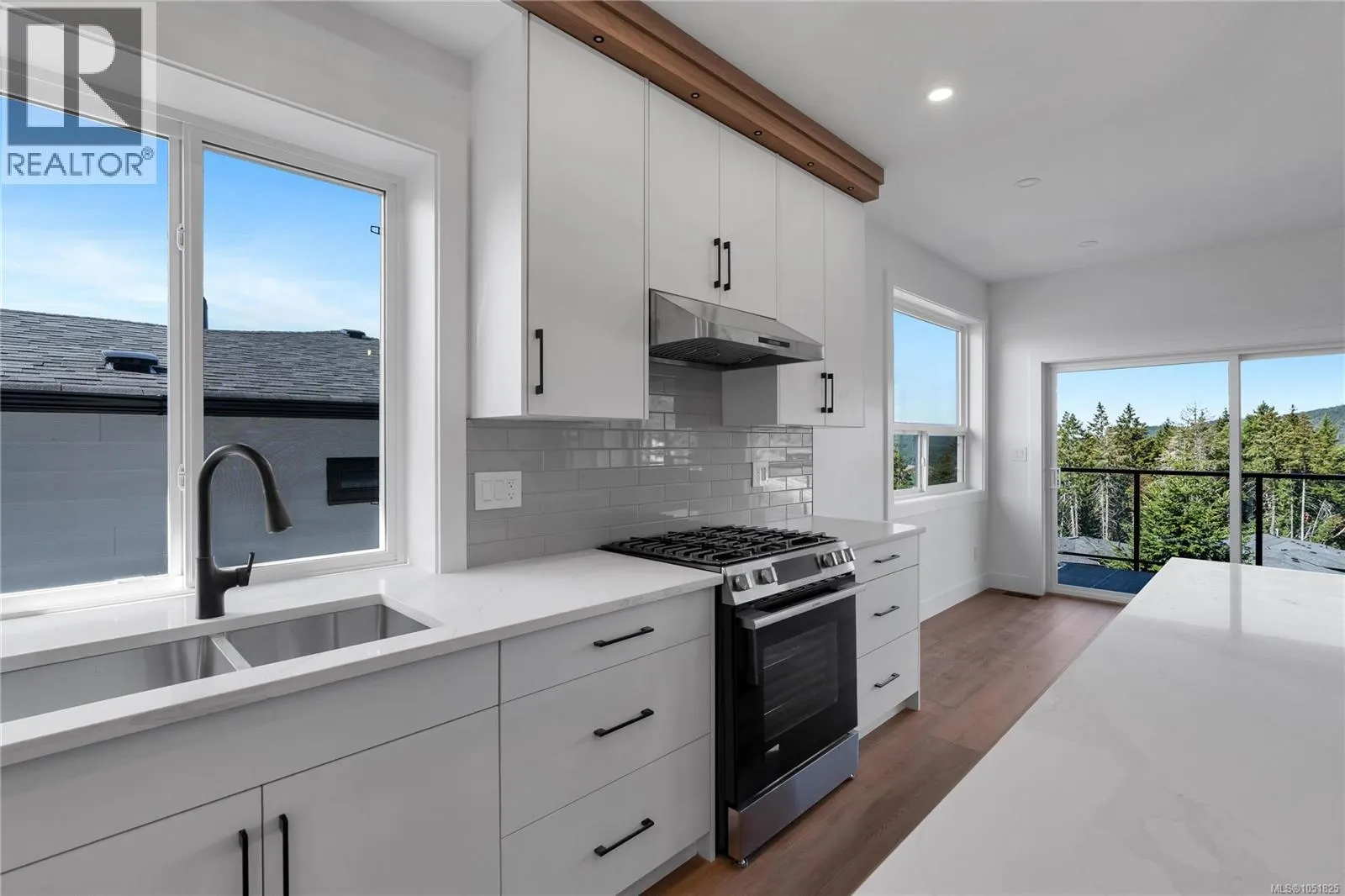 3326 Woodrush Dr