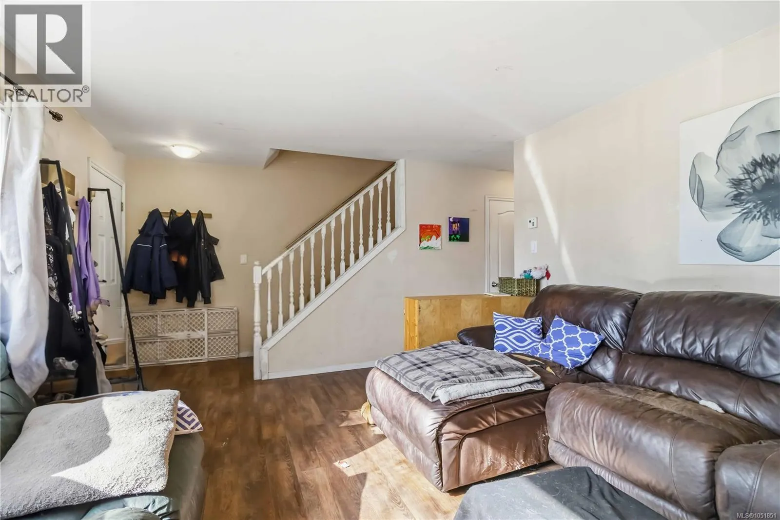 1024 Dunford Ave
