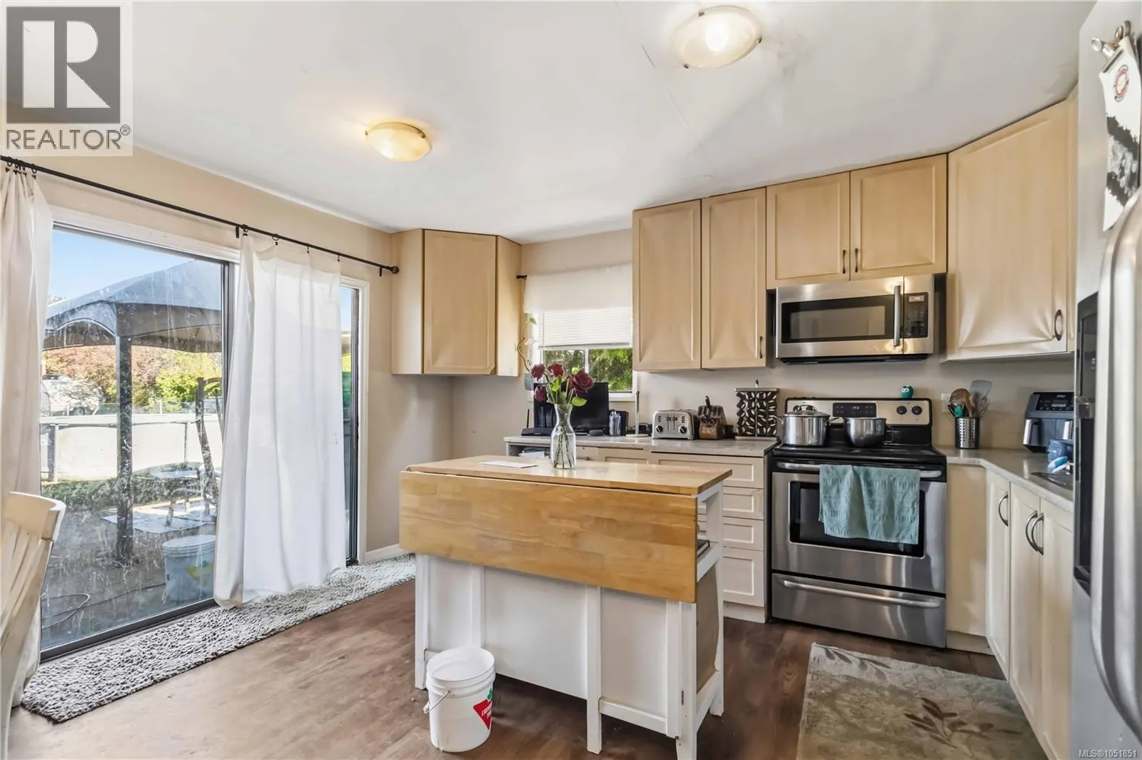 1024 Dunford Ave