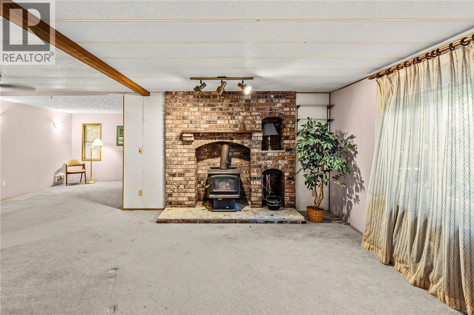 4885 Bella Rd