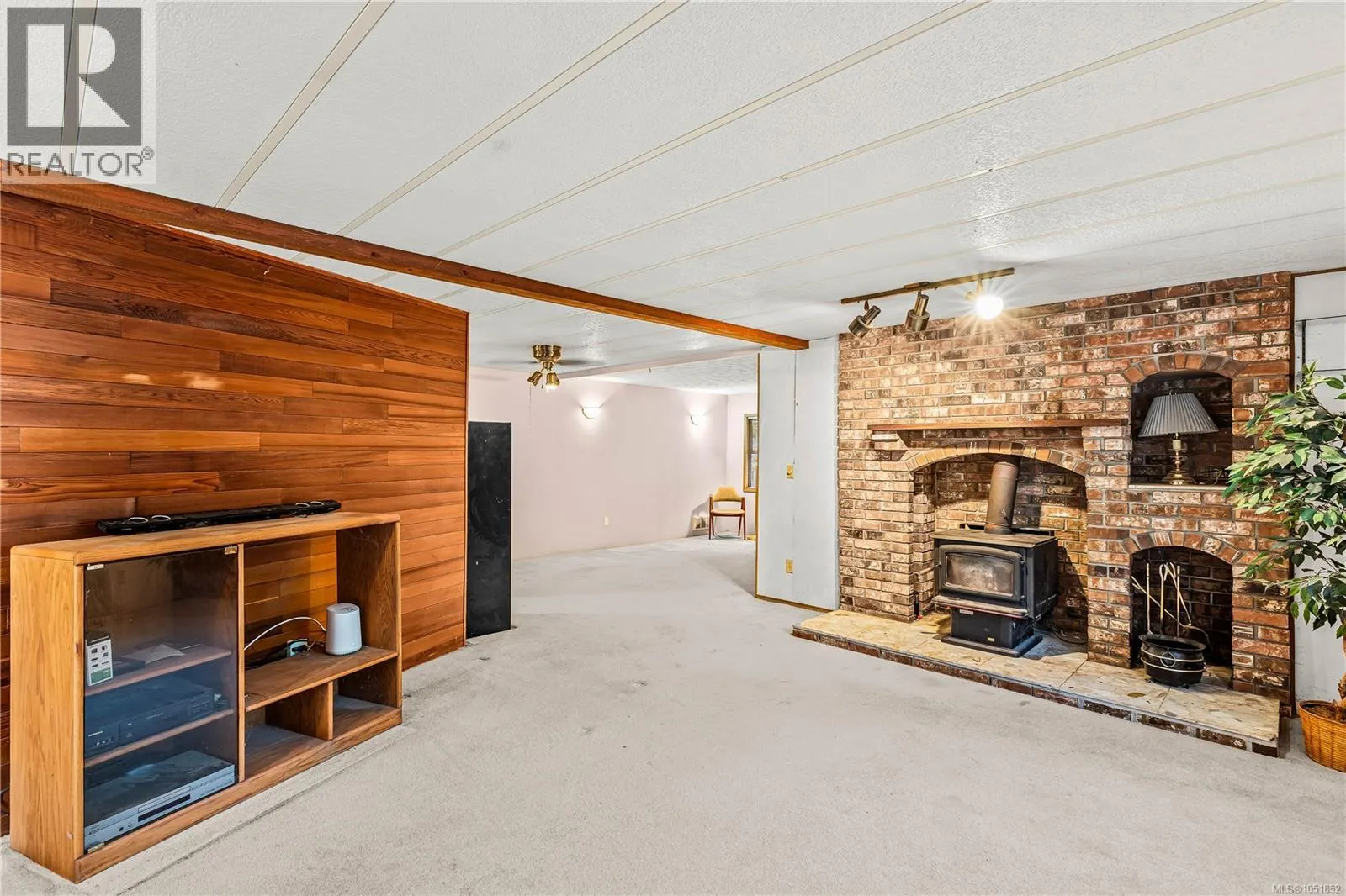 4885 Bella Rd