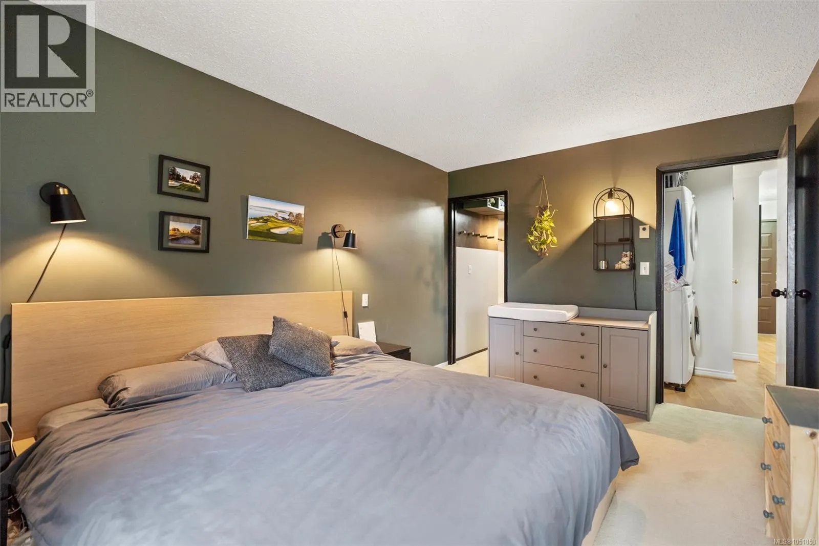 306 1518 Pandora Ave