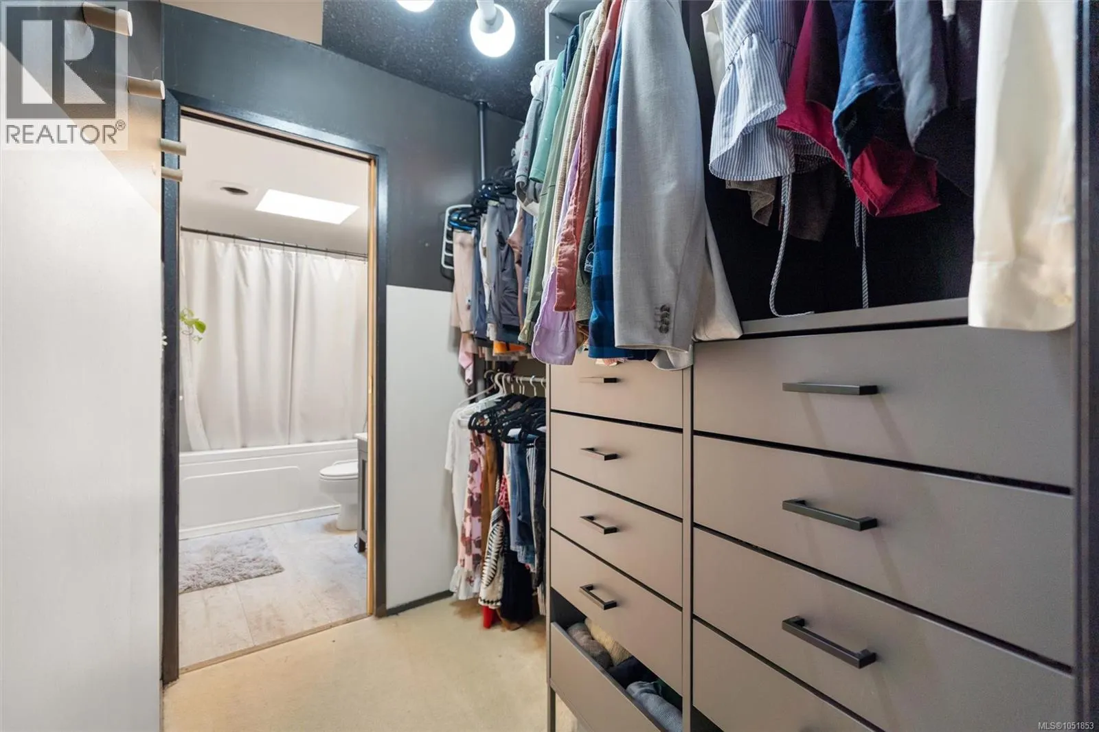 306 1518 Pandora Ave