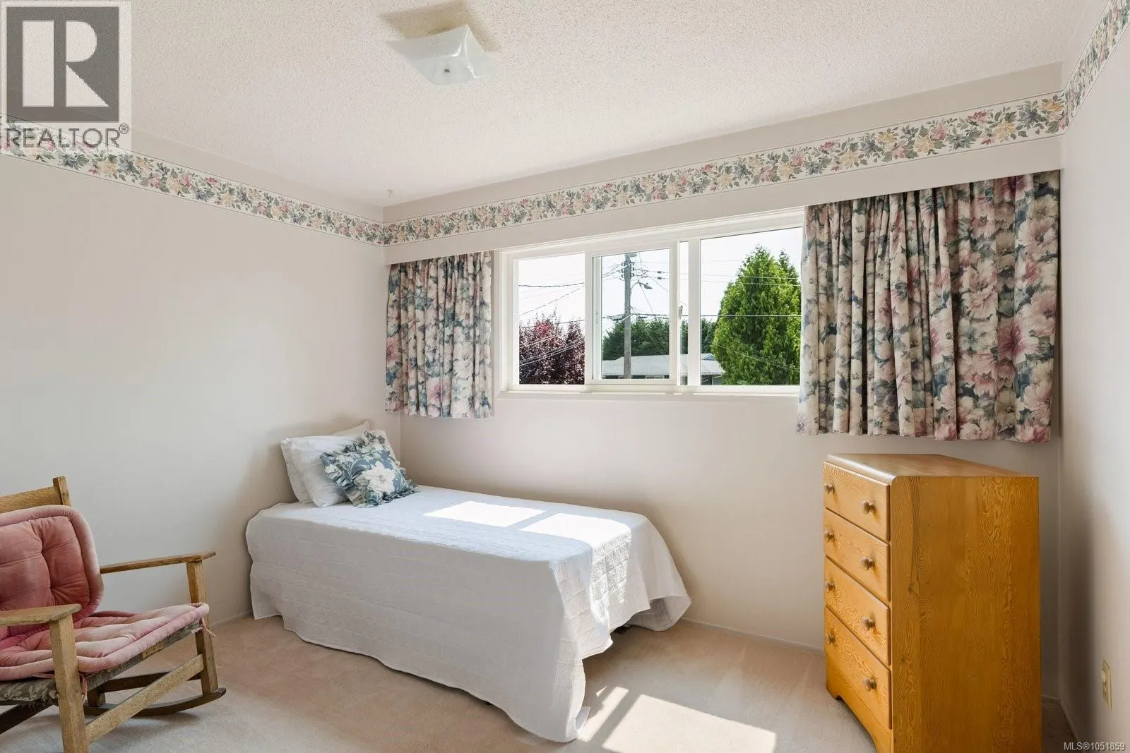 2045 San Rafael Cres