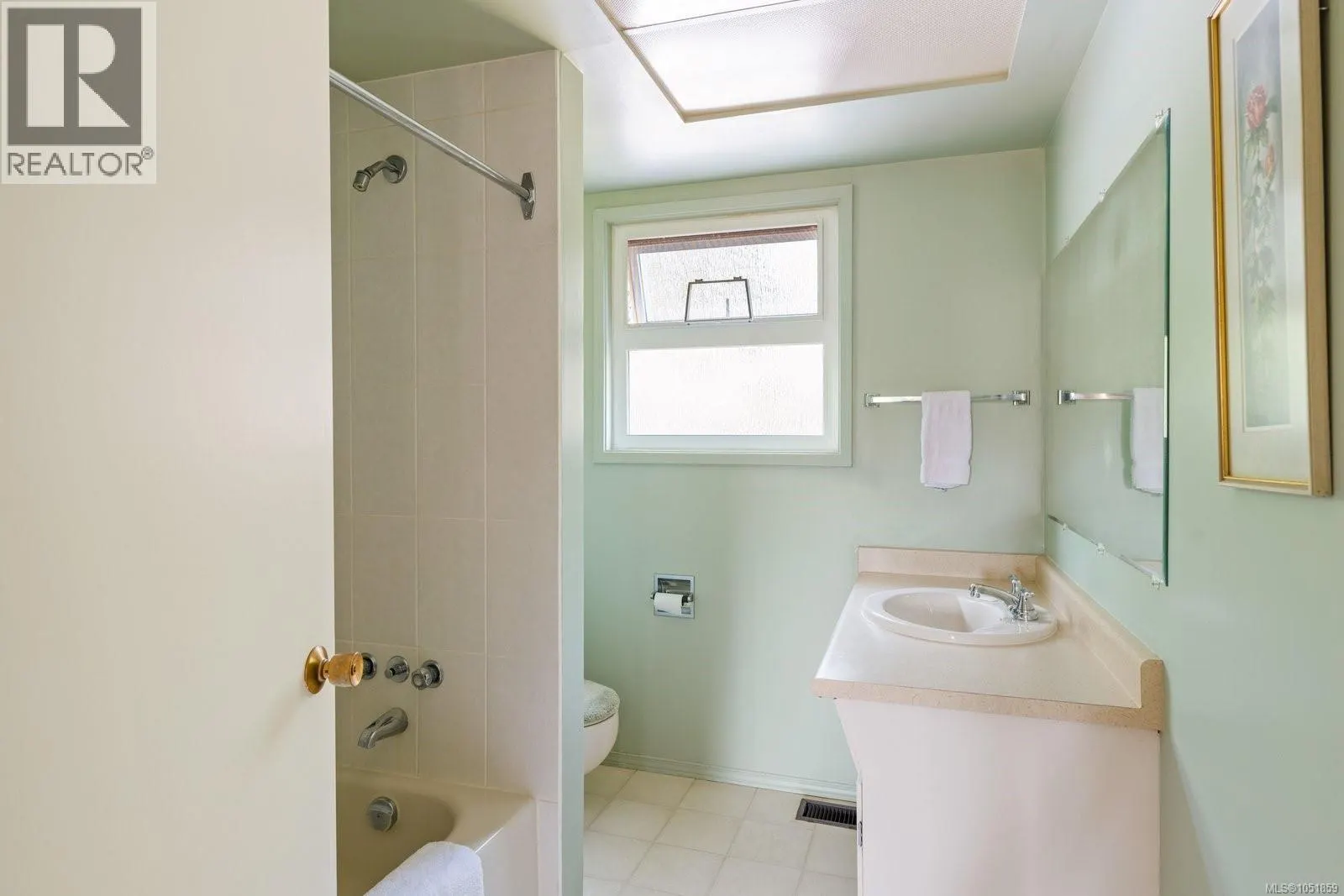 2045 San Rafael Cres