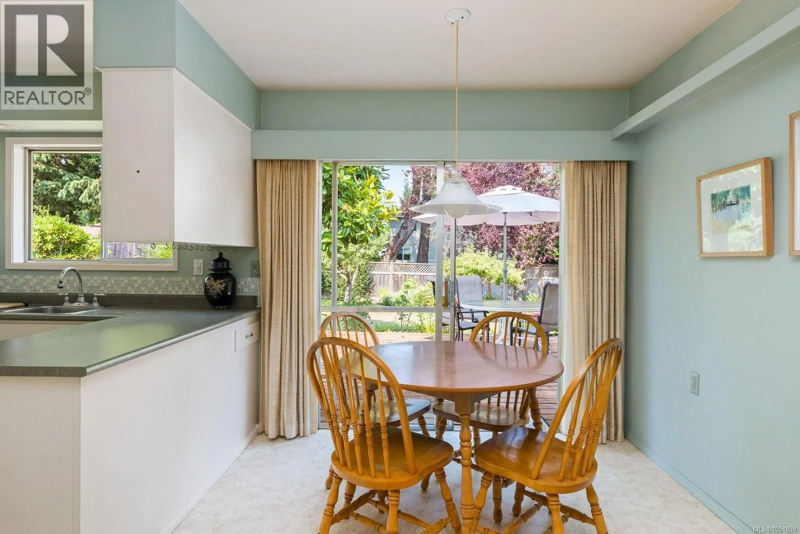 2045 San Rafael Cres