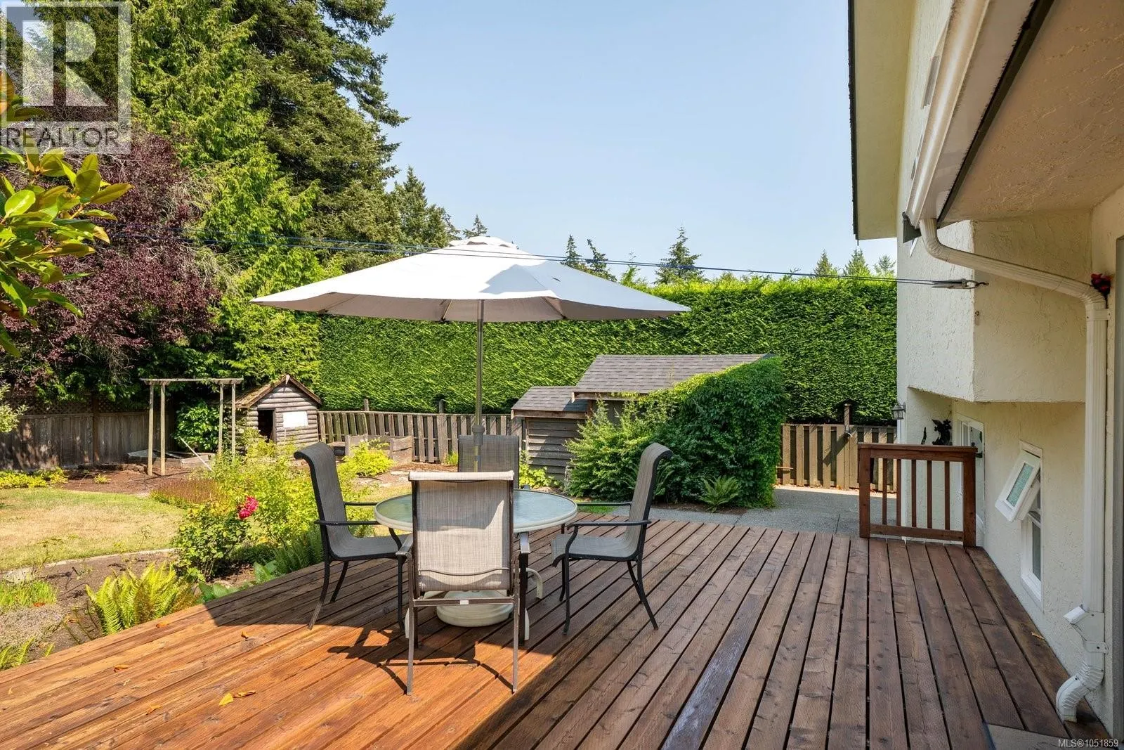 2045 San Rafael Cres