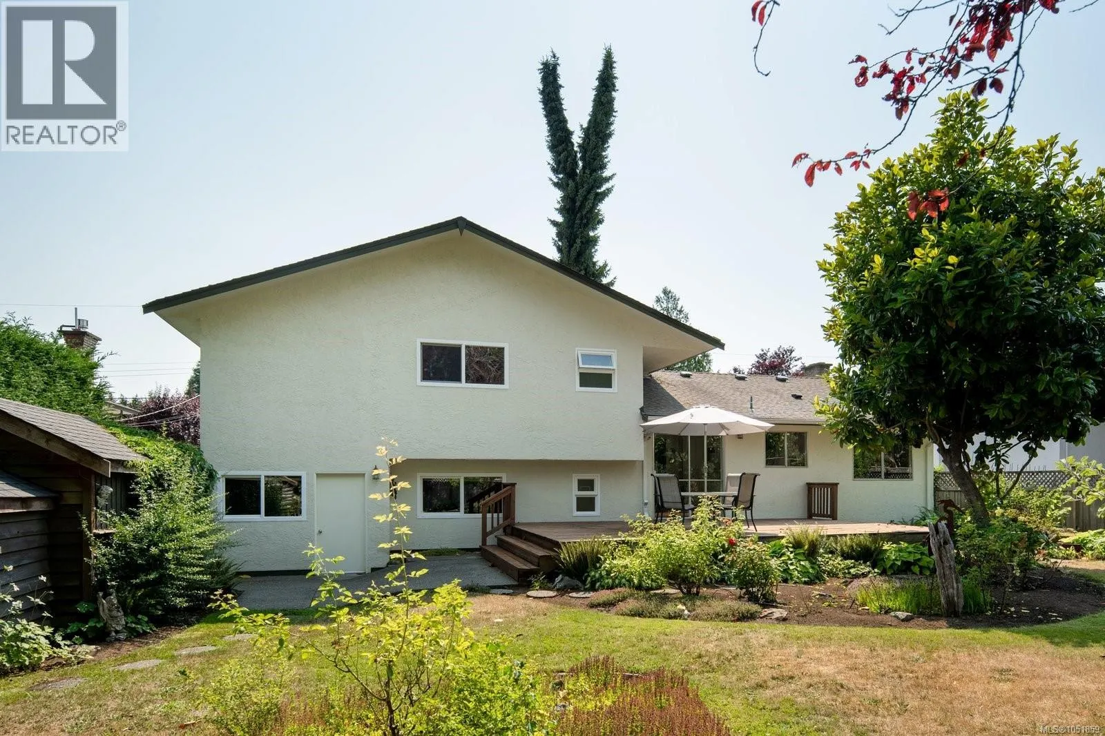 2045 San Rafael Cres