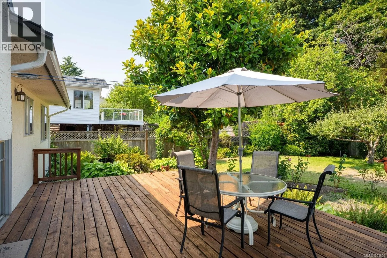2045 San Rafael Cres