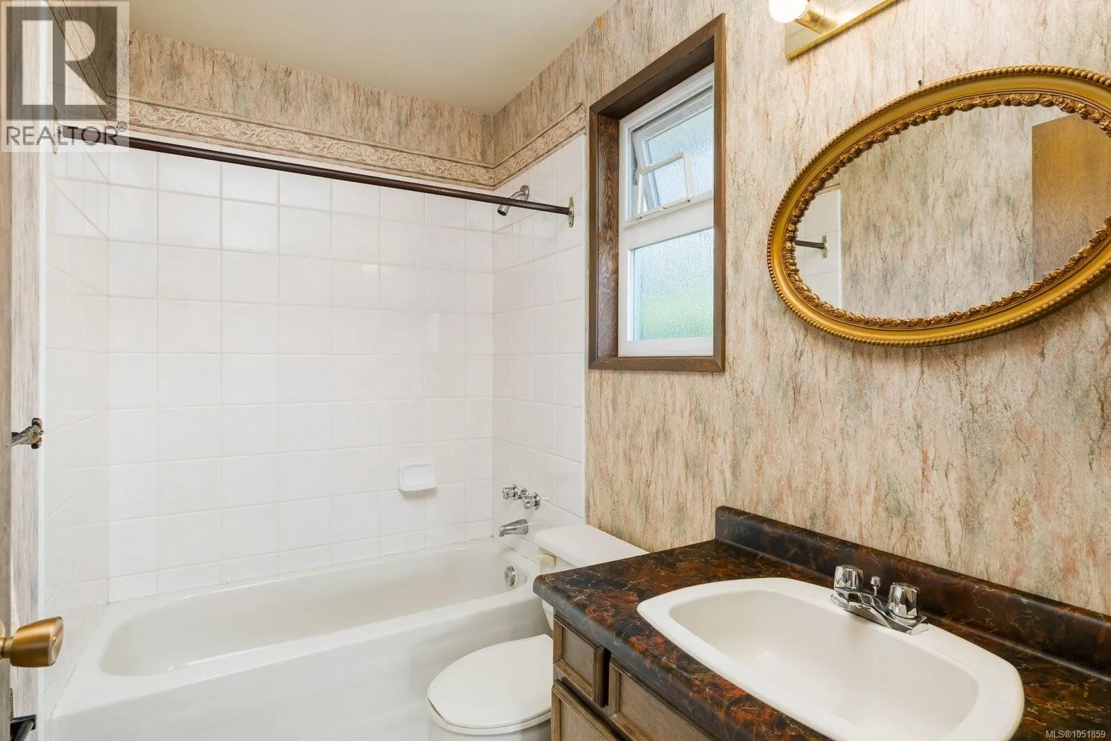 2045 San Rafael Cres