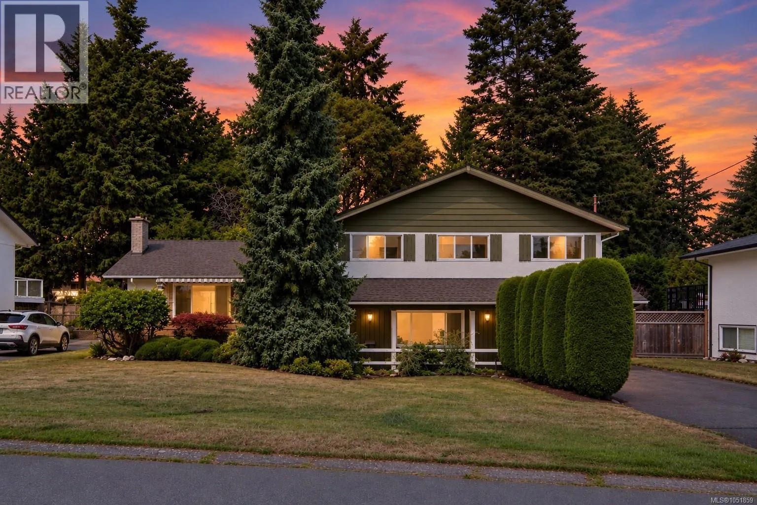 2045 San Rafael Cres