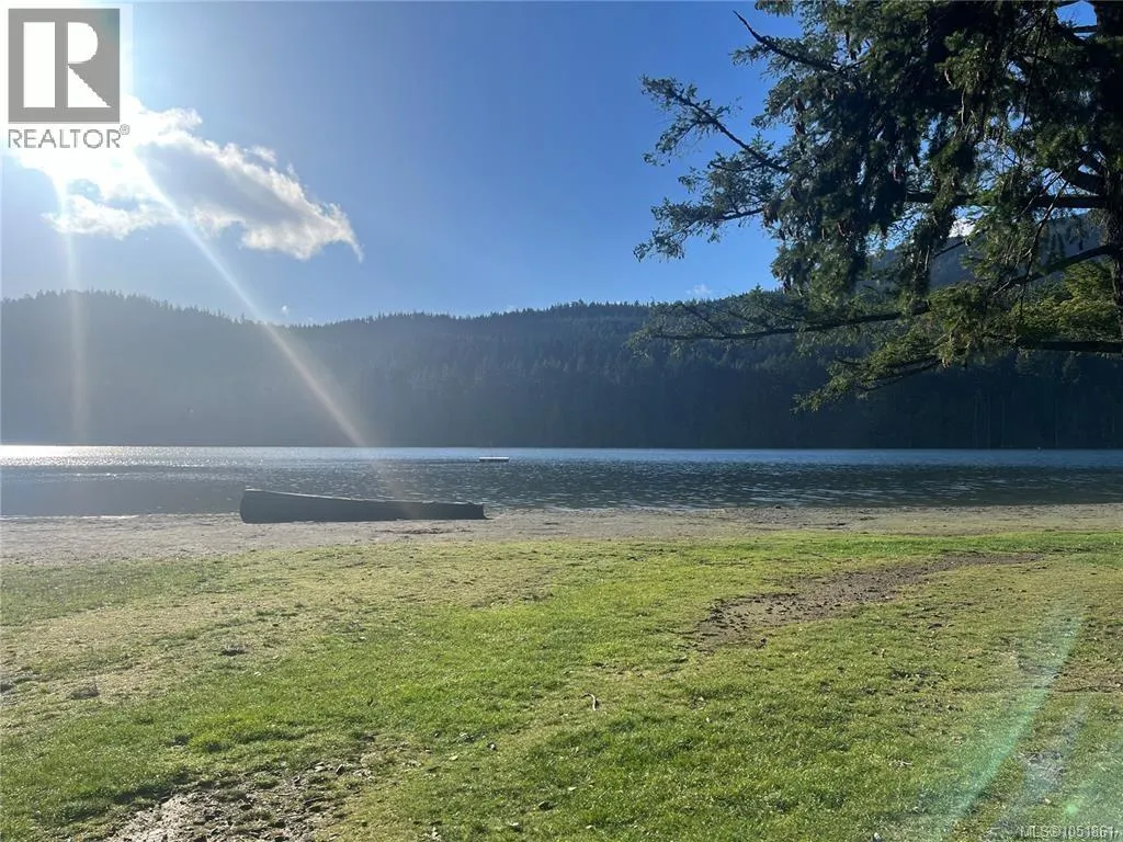 2118 Buttle Lake Way