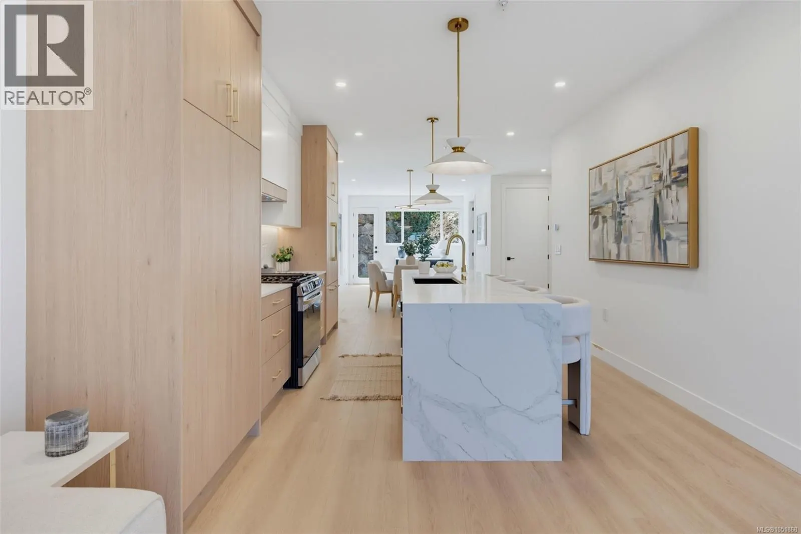 833 Blackbird Pl