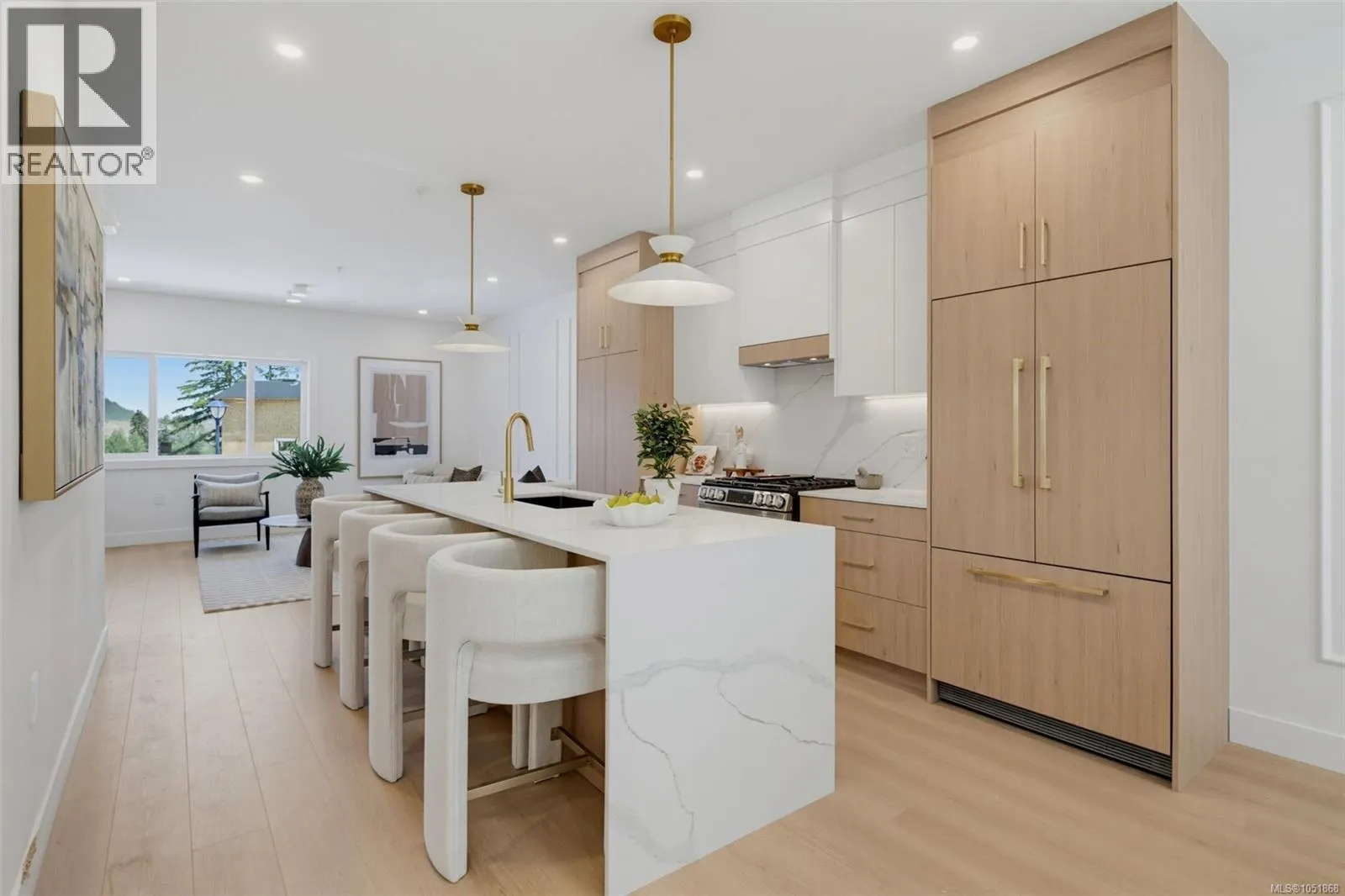 833 Blackbird Pl