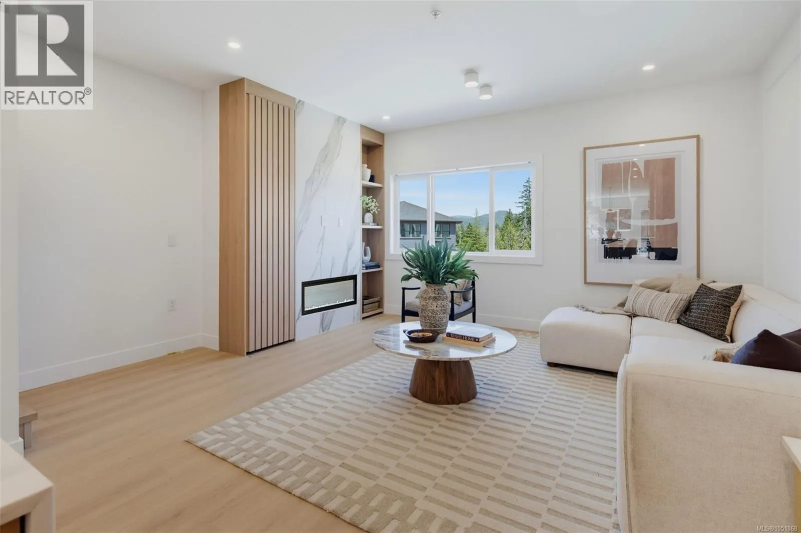 833 Blackbird Pl
