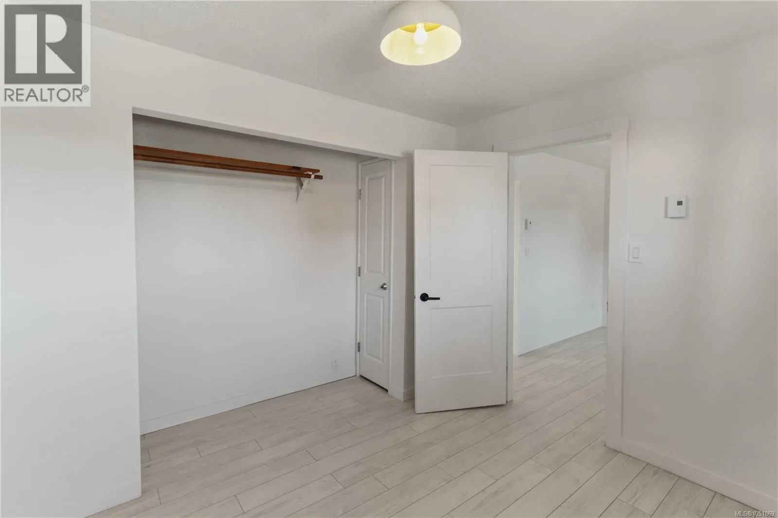 425 Stewart Ave