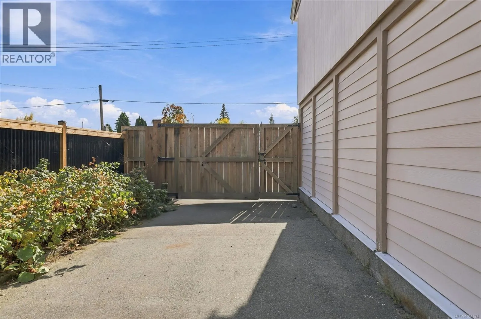 1088 Nelson St