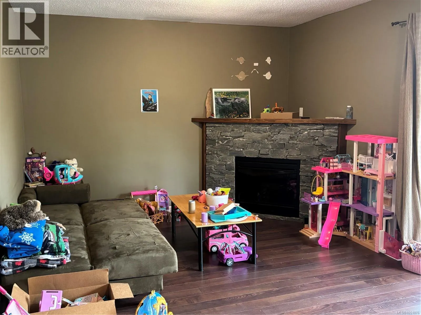 6063 Waldbank Rd