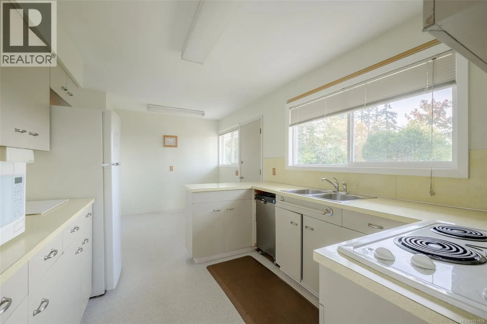2804 16th Ave