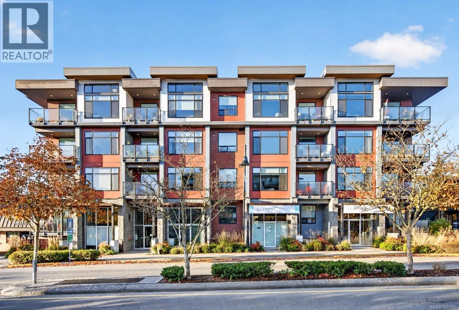 101 7162 West Saanich Rd