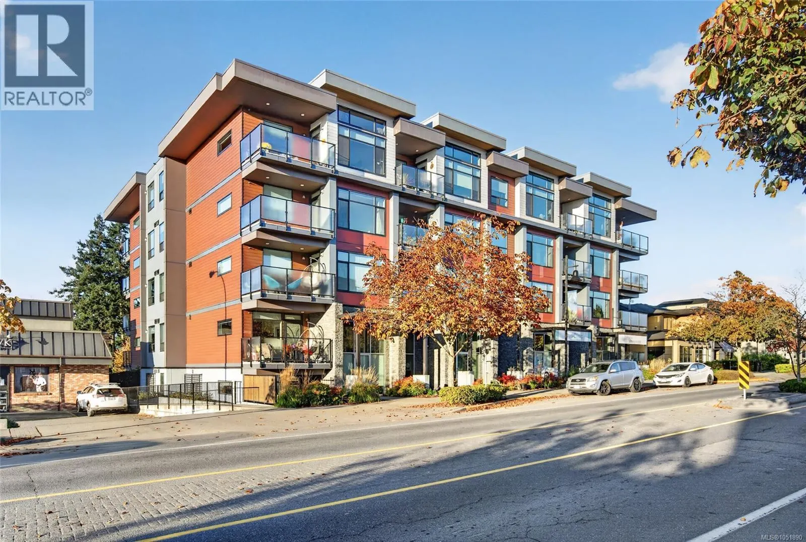 101 7162 West Saanich Rd