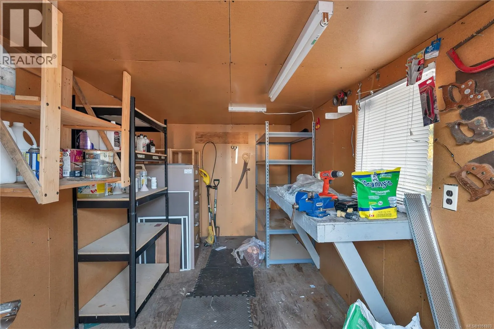 204 3120 ISLAND Hwy