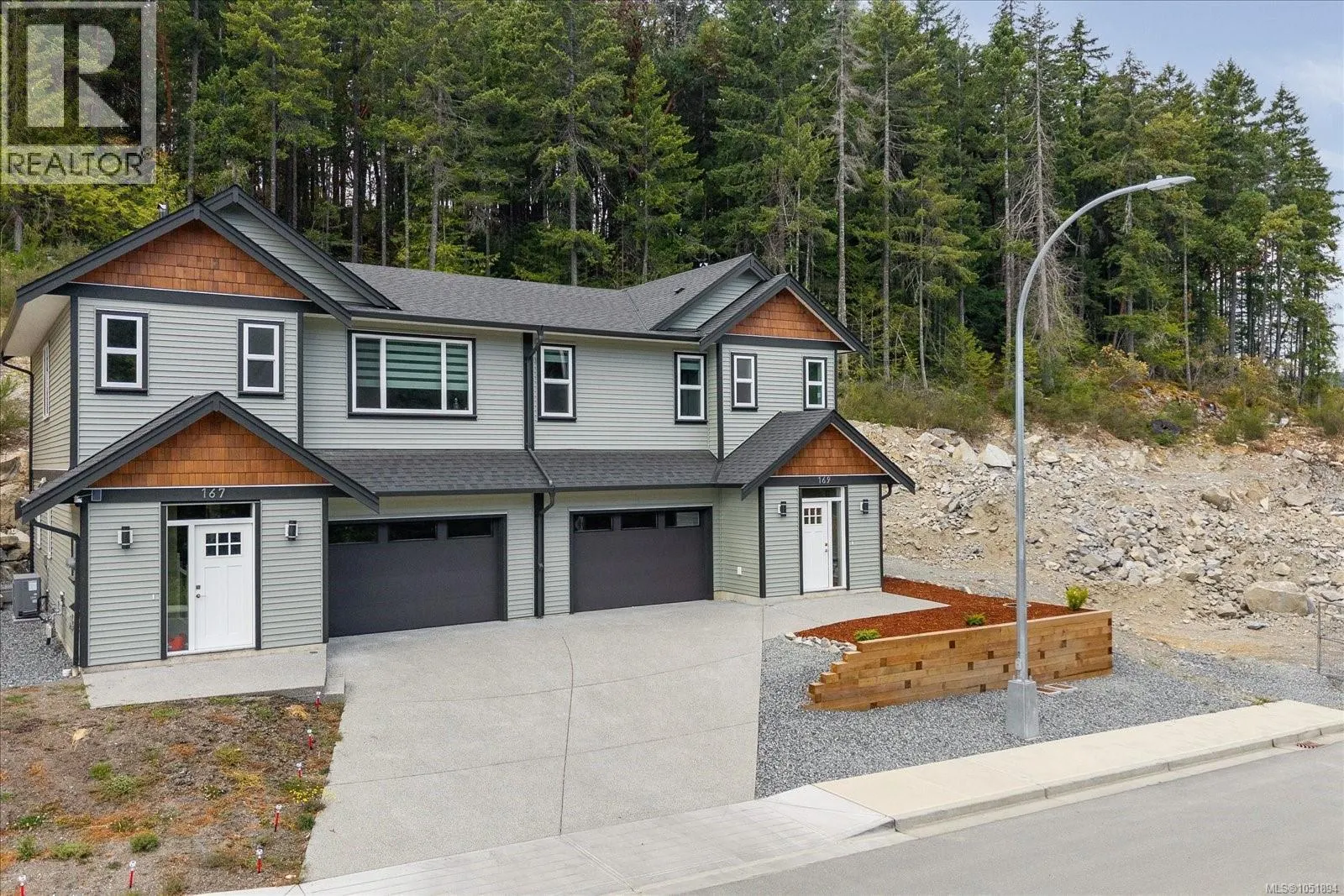169 Hunter Way