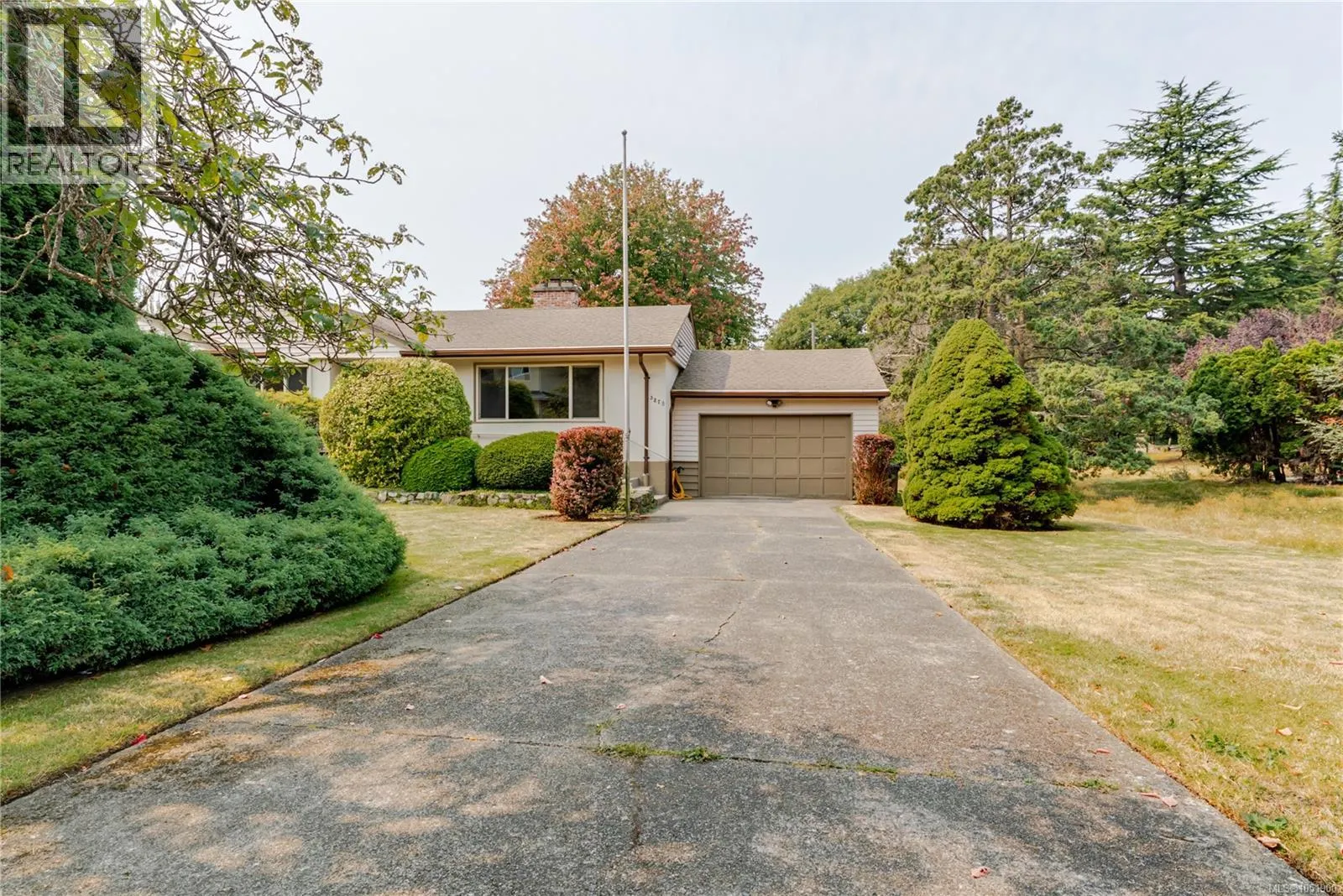 3278 Henderson Rd