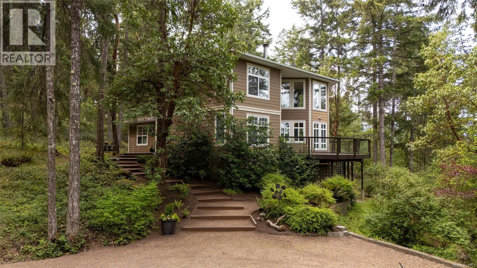 908 Little Mountain Rd