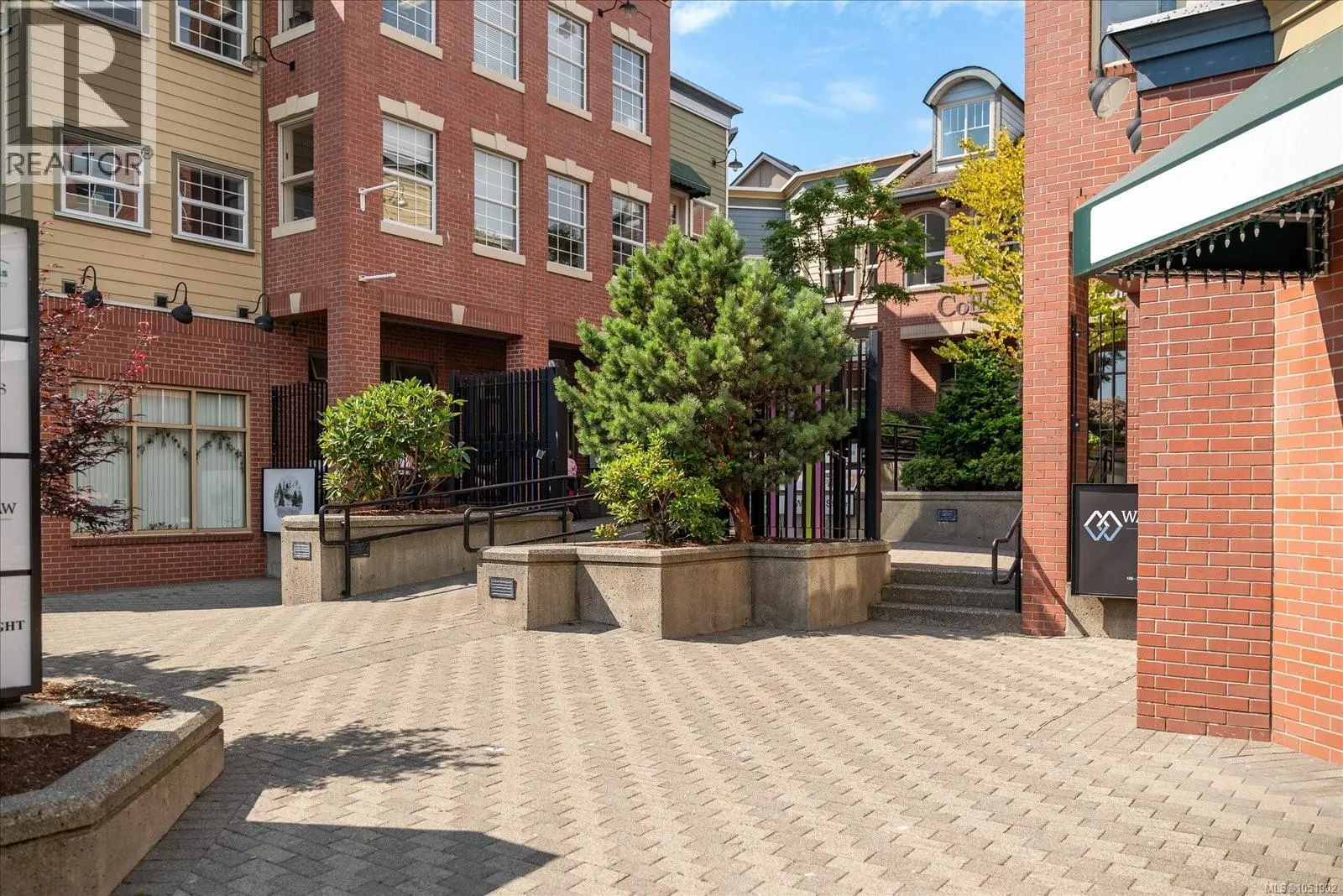 351 Wesley St