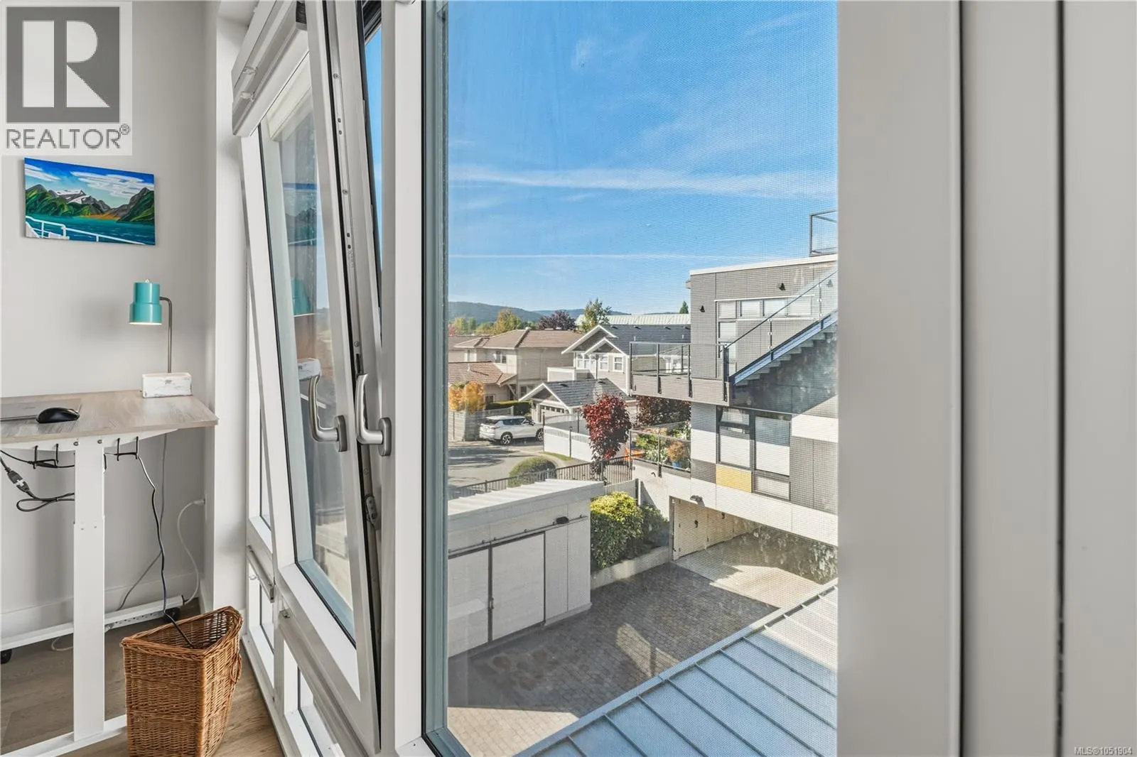 6 9667A First St