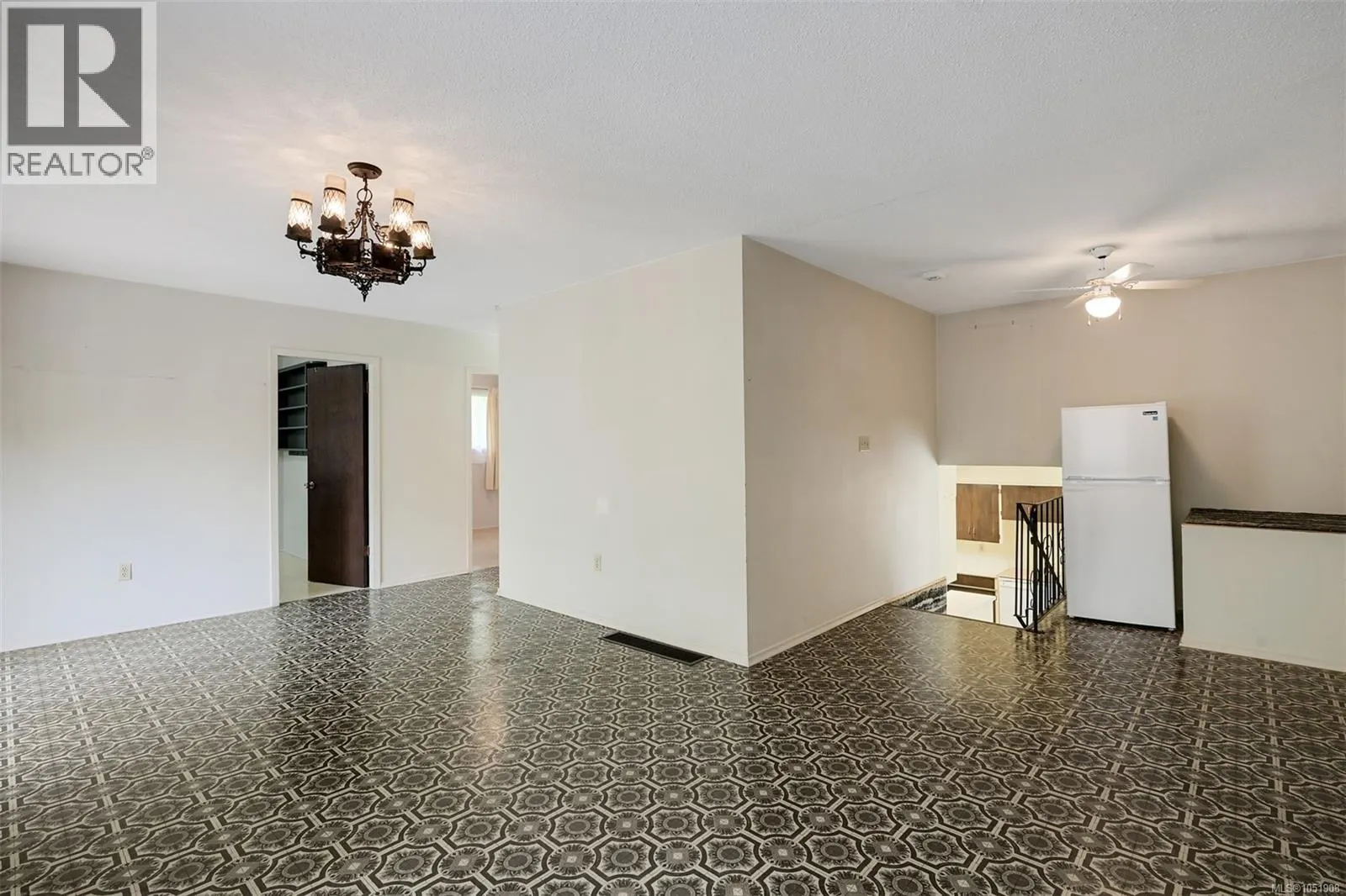 948 Dunsmuir Rd