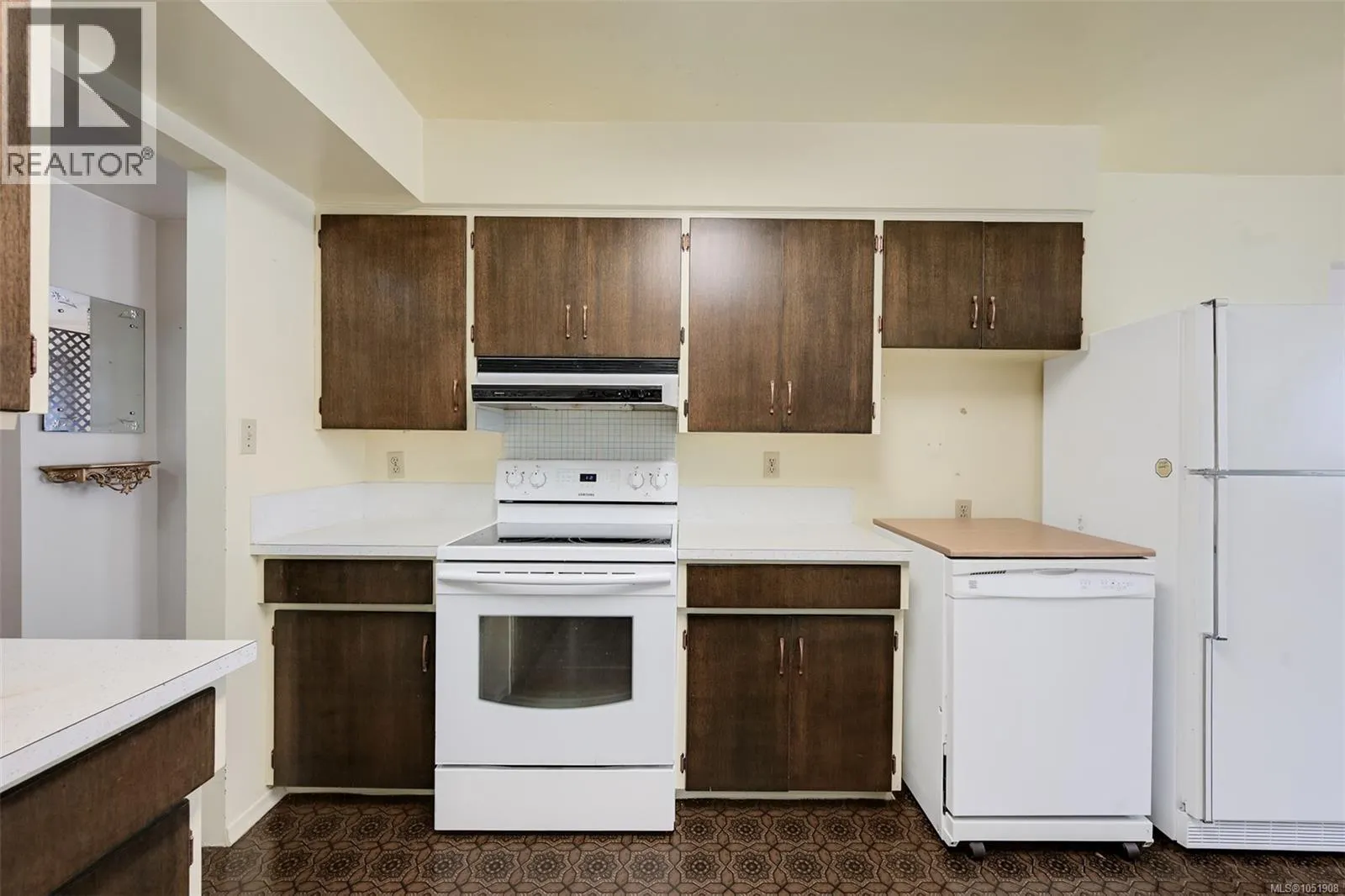 948 Dunsmuir Rd