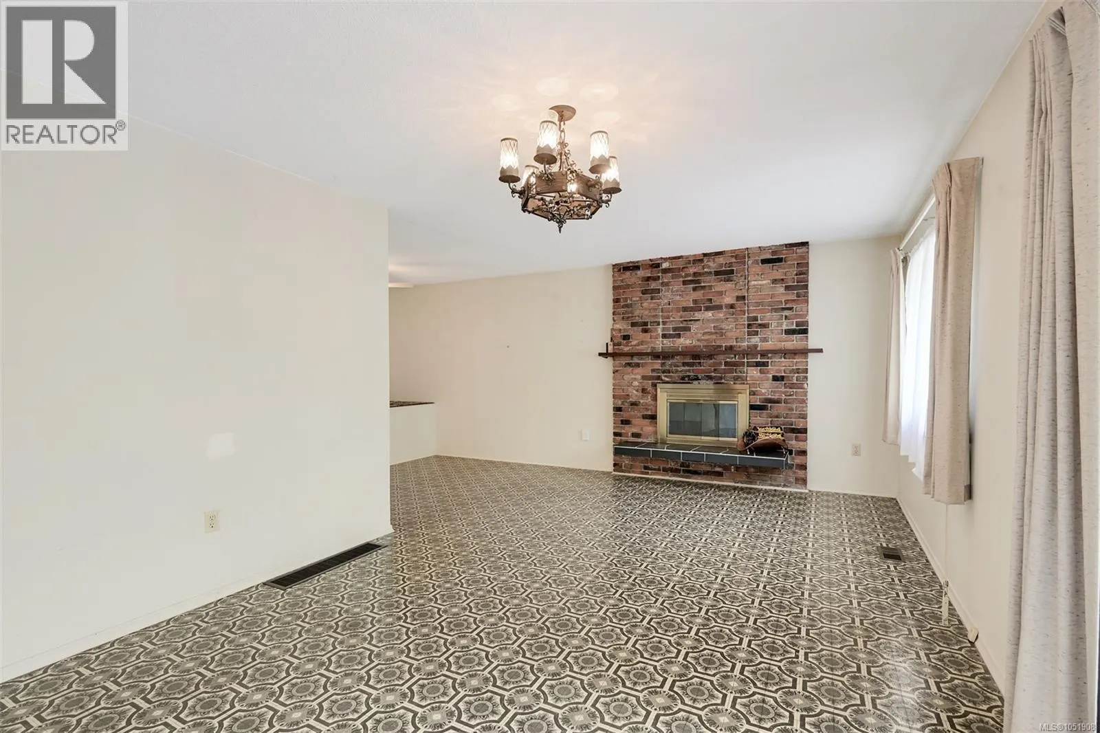 948 Dunsmuir Rd