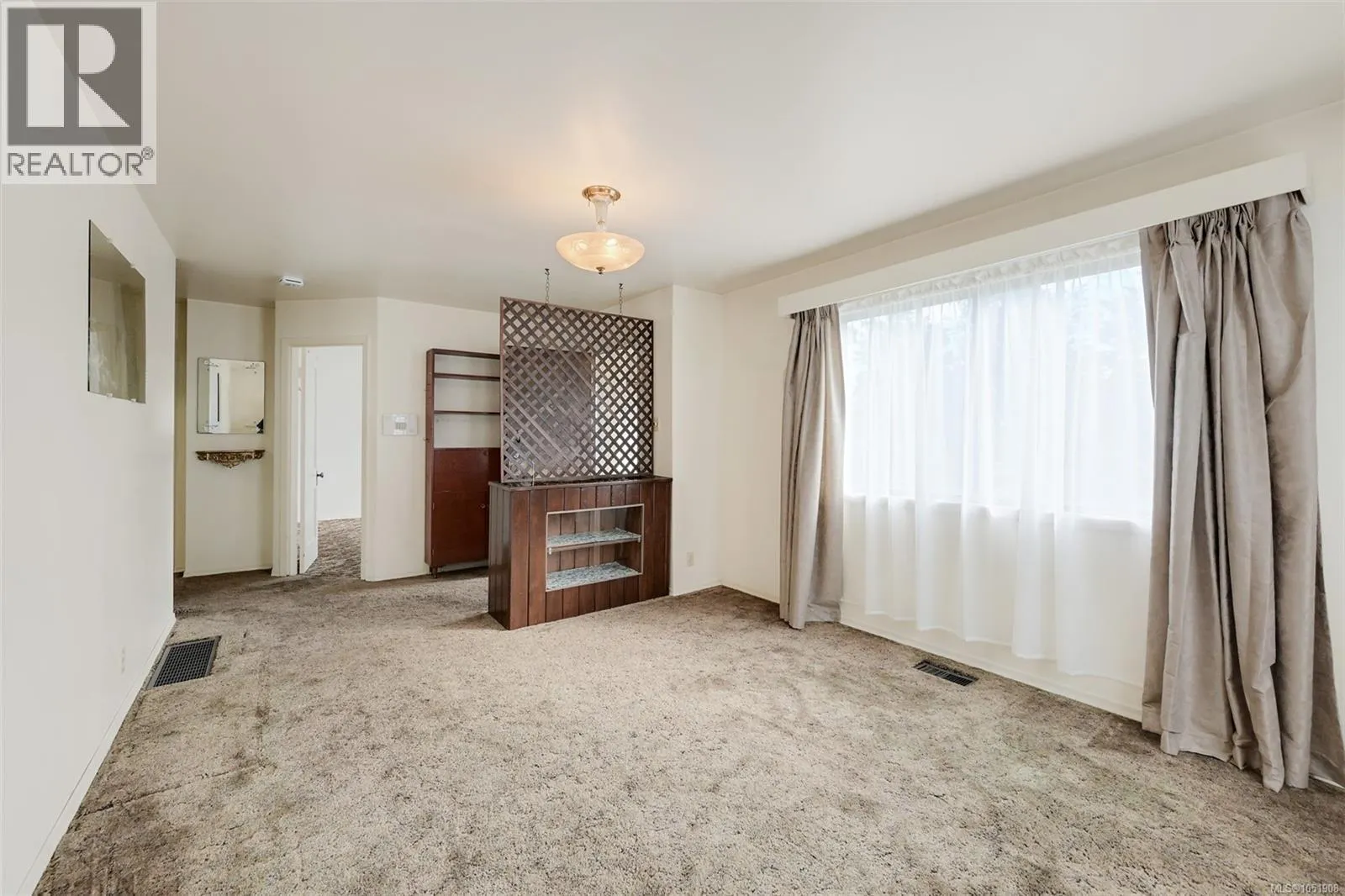 948 Dunsmuir Rd