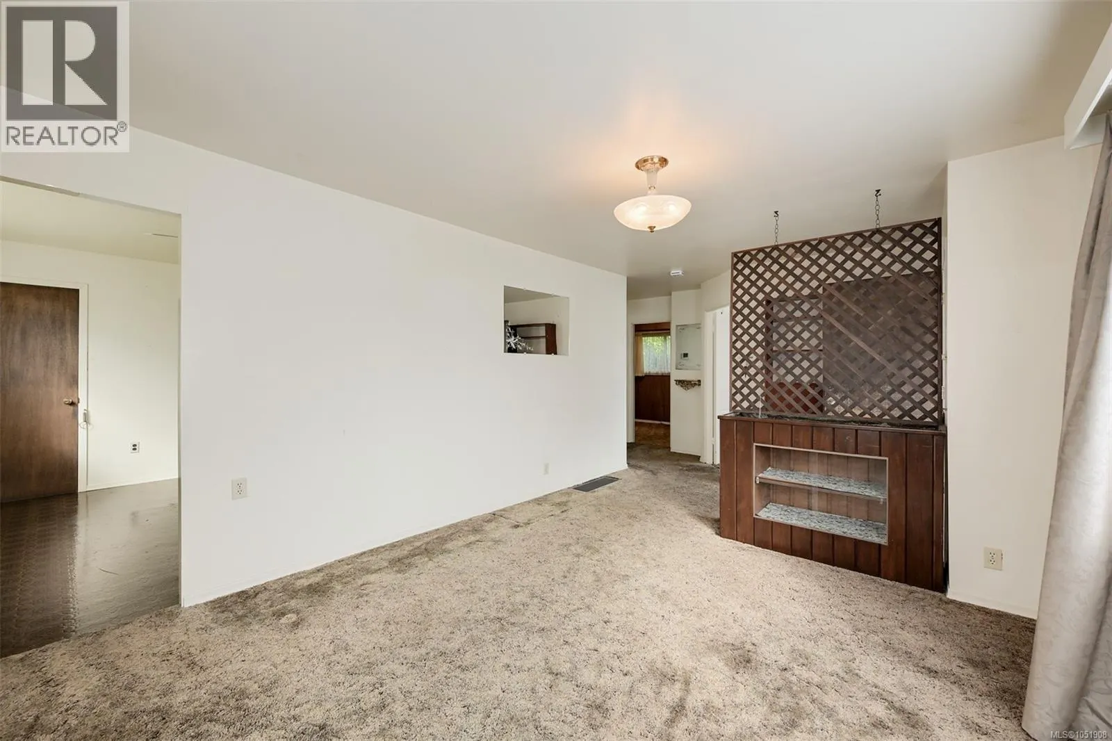 948 Dunsmuir Rd