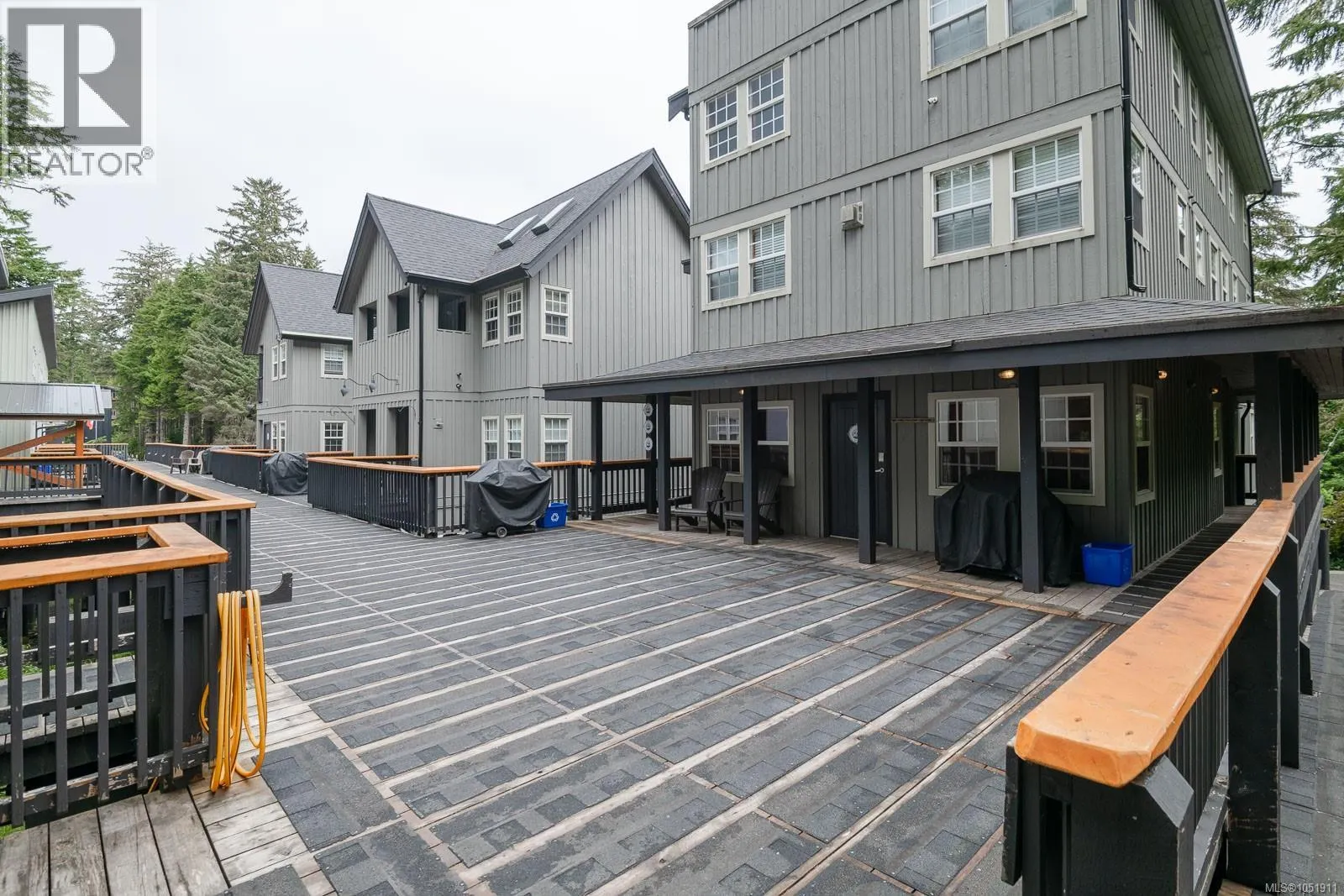 19 1002 Peninsula Rd