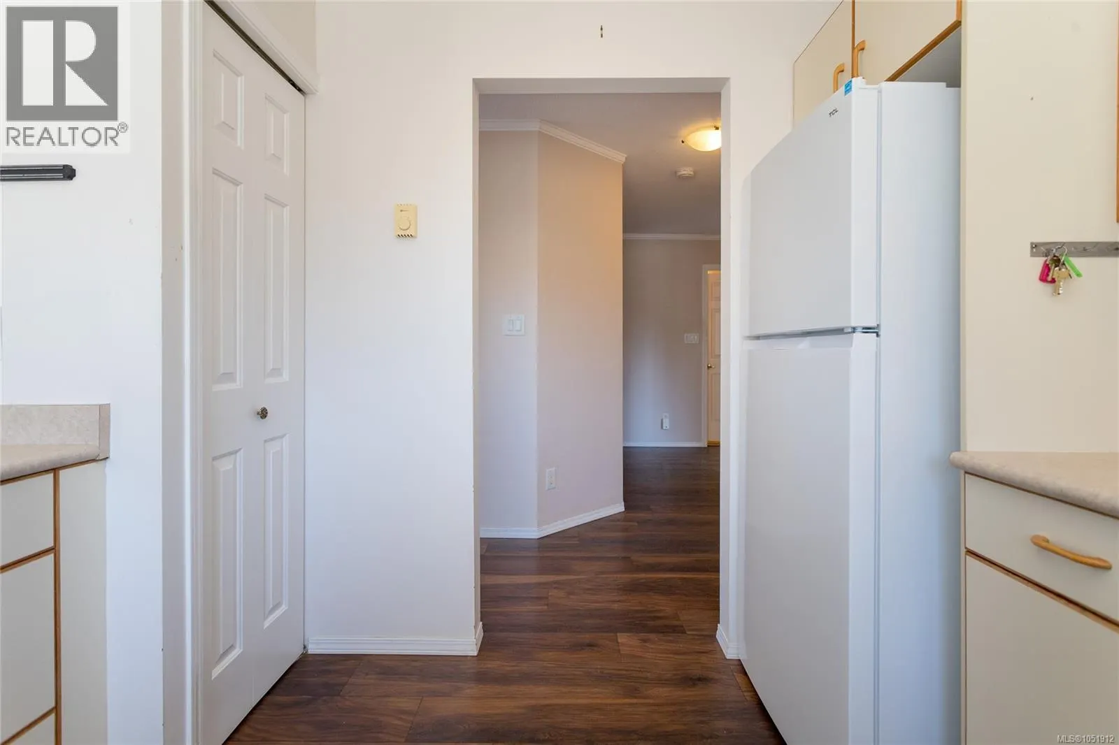201 10431 Resthaven Dr