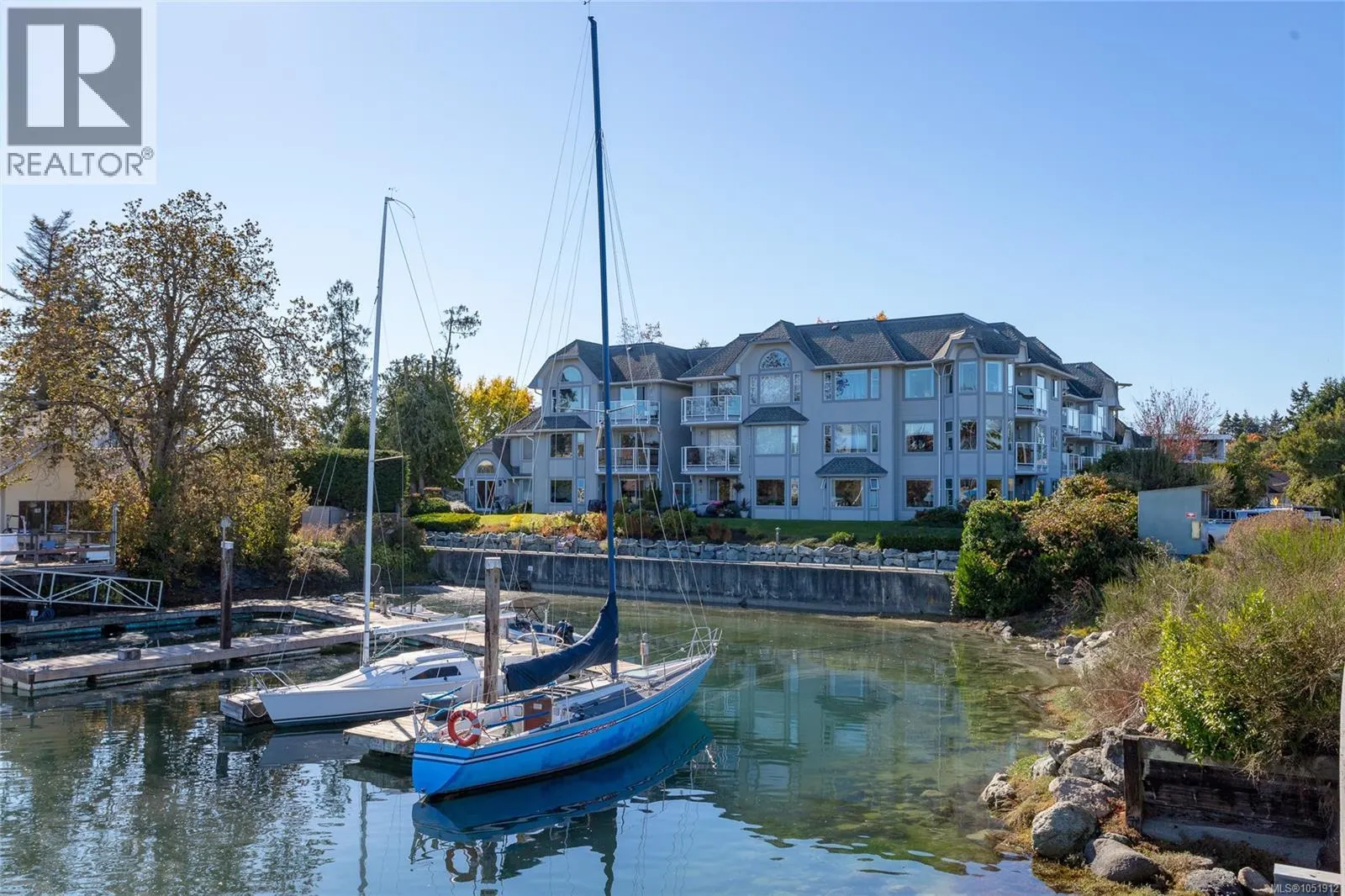 201 10431 Resthaven Dr